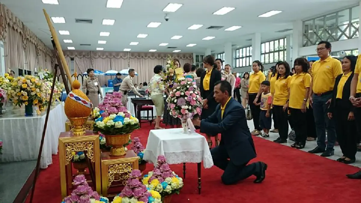 แบบนี้หรือที่ กสทช.ว่าเป็น คนไม่จงรักภักดี : “สนธิญาณ” ผู้ก่อตั้งเครือข่ายปกป้องสถาบันฯ ปราบปรามพวกล้มเจ้า