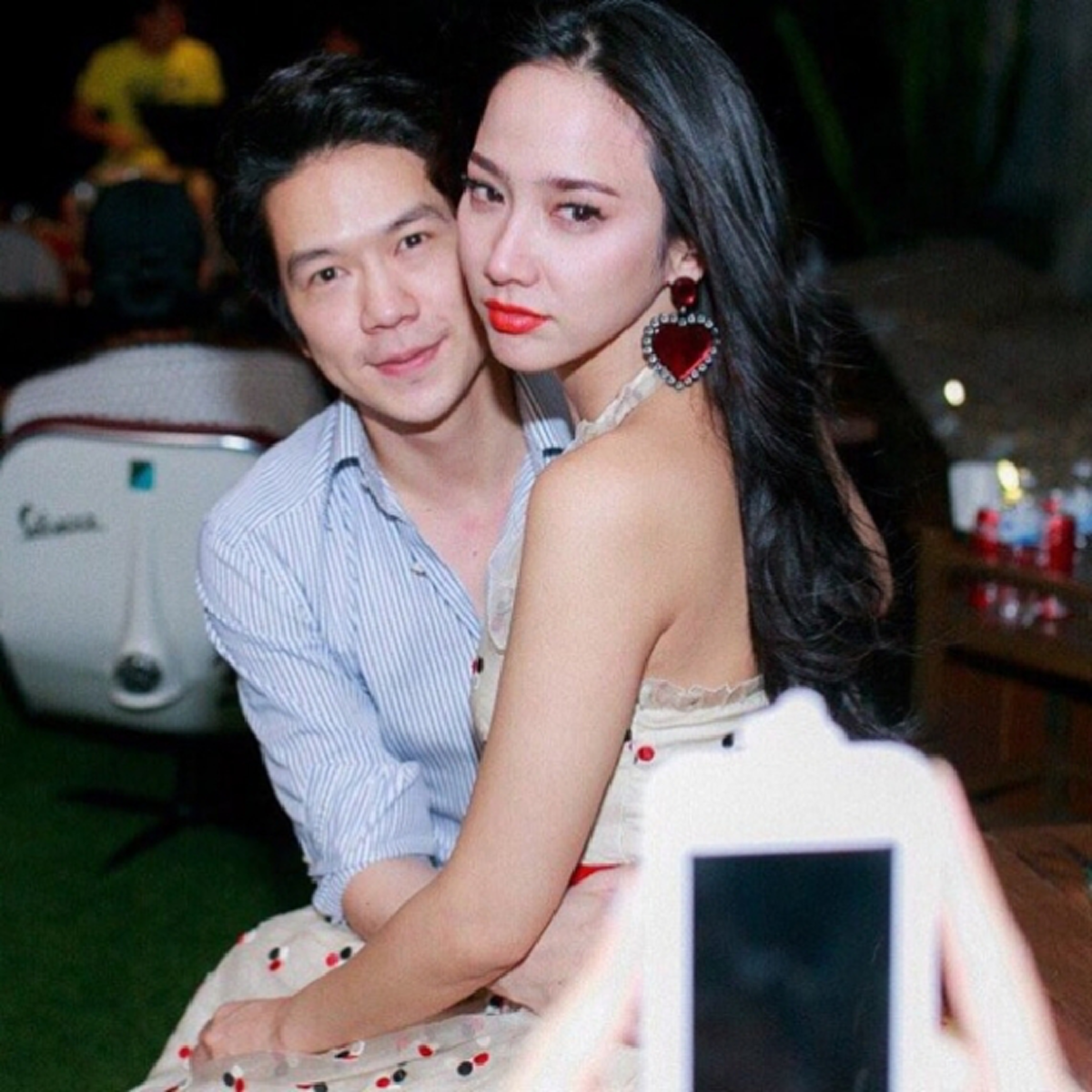 #ชาวเน็ตงงตาแตก!! เปิดปาก  "ออม สุชาร์"  ซุ่มเงียบคบ "ไฮโซแอมป์"  อดีตแฟนเก่า "อั้ม พัชราภา" งานนี้หลายคนตั้งคำถาม "ไปคบกันตอนไหน"  ??