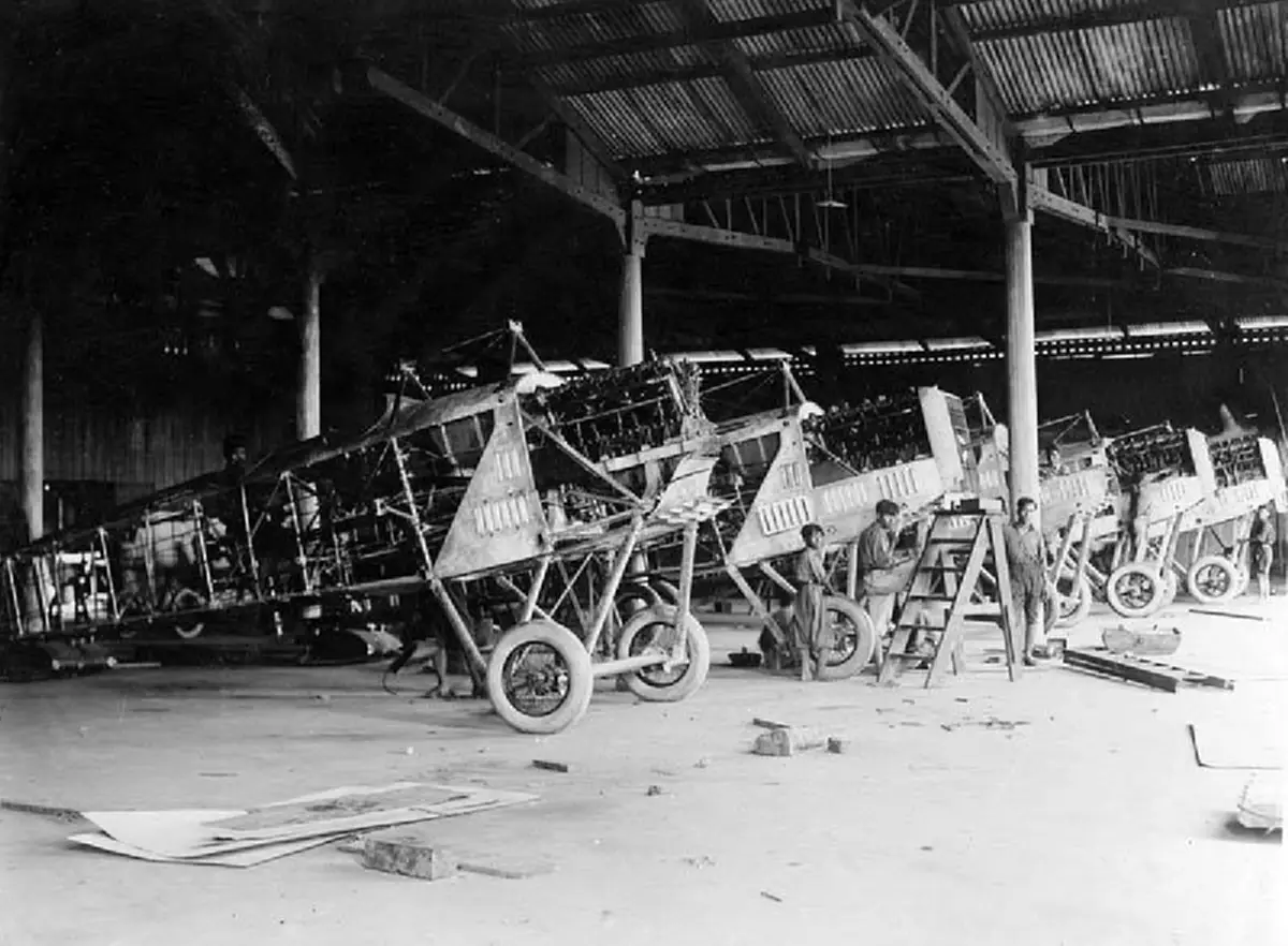 คนไทยเจ๋งไม่แพ้ชาติใดในโลก!! เคยรู้ไหม?? ประเทศไทยเคยสร้างเครื่องบินใช้เอง ผ่านการสู้รบกับฝรั่งเศส มาแล้ว (ตอนที่สอง)