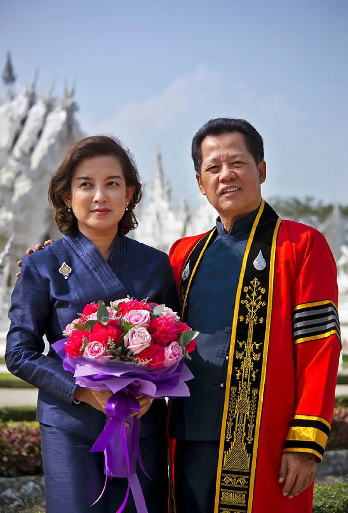 *ส่องภาพปัจจุบัน!!! ภรรยาและลูกชายคนเดียว ของ "อ.เฉลิมชัย" ศิลปินแห่งชาติ!!! (ชมคลิป)