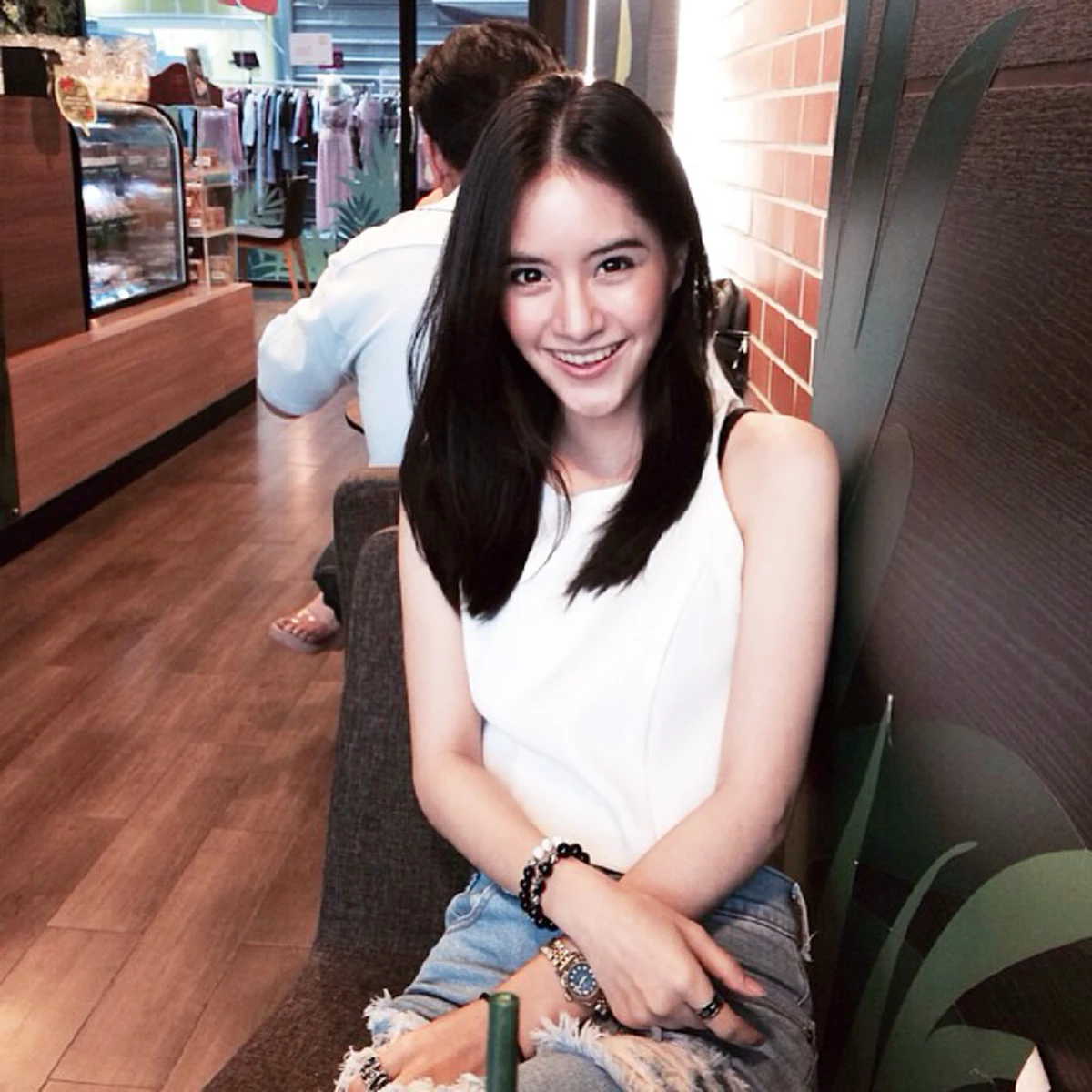 ยังจำกันได้มั้ย!! ดาราเด็กเจ้าน้ำตา "แพร ณัฏฐธิดา" ปัจจุบันสวยขึ้นมาก แทบไม่เชื่อสายตา เซ็กซี่ขยี้ใจสุดๆ พร้อมหวนกลับคืนจอละครอีกครั้ง !?!