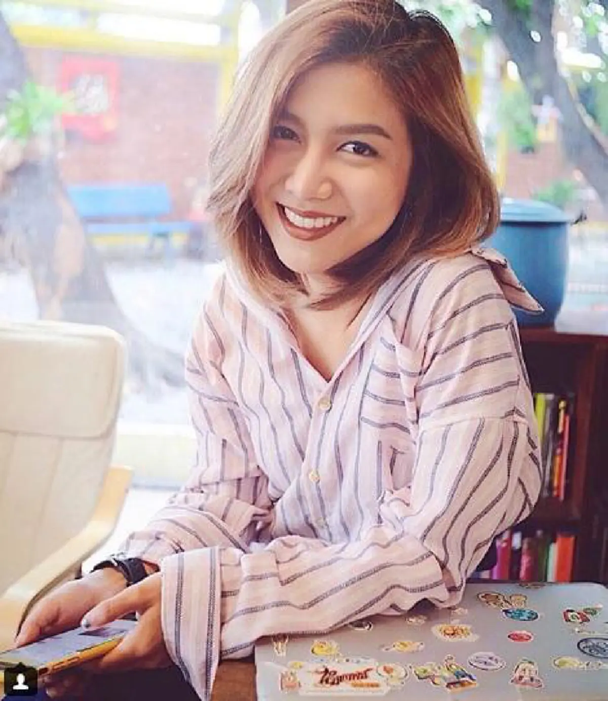 ฉายแววเซ็กซี่ตัวแม่!!! ส่องภาพ "นักร้องสาวชื่อดัง" สลัดคราบสายแบ๊ว สวมชุดบิกินี่ตัวจิ๋วสุดแซ่บ อวดความเซี๊ยะอกตู้ม!!? (ชมภาพ)