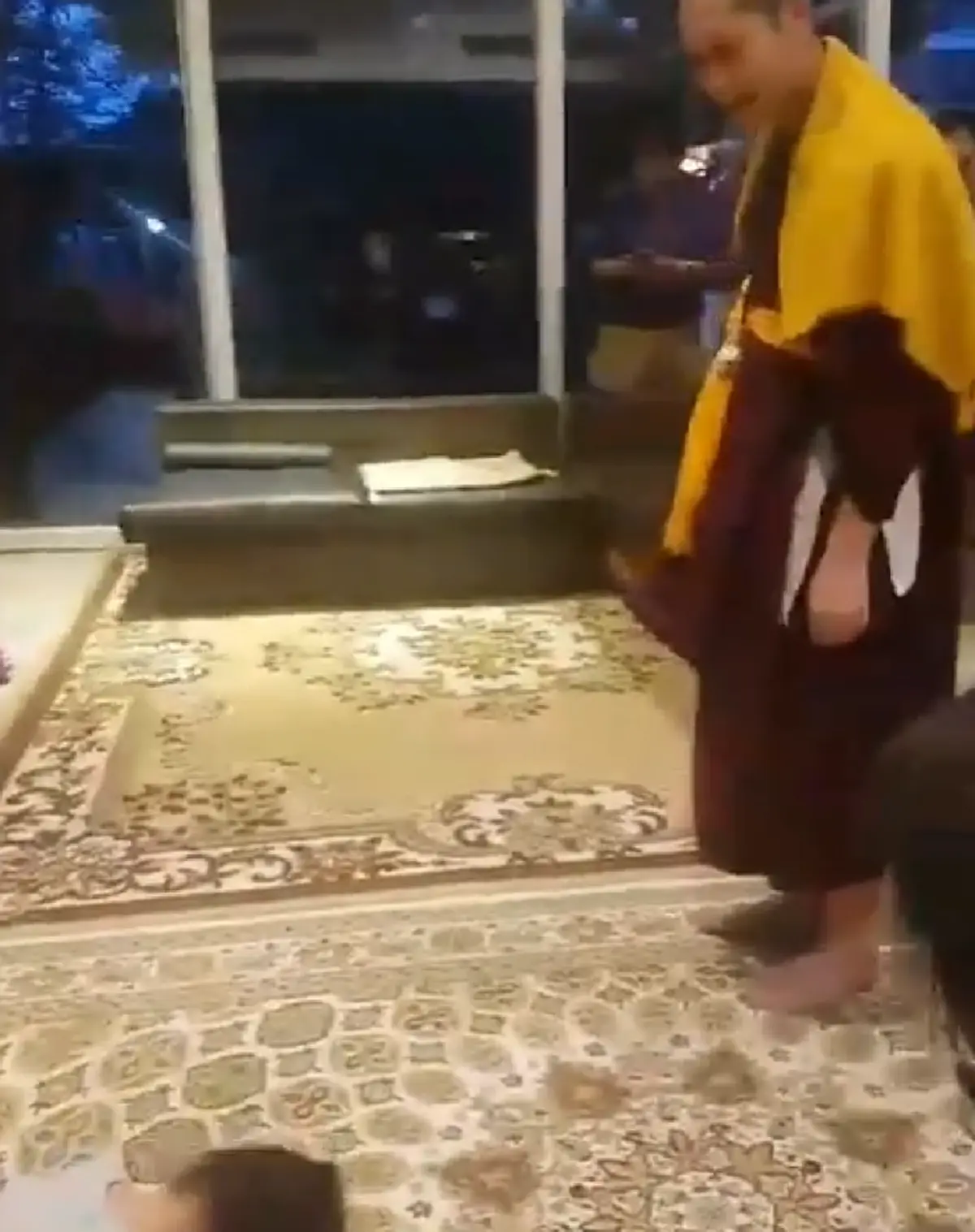 ดีต่อใจเวอร์ๆ!! เมื่อ "สงกรานต์" เอ่ยปากชมน้องปีใหม่ว่ามีมารยาทงาม แถมแซว "แอฟ " ด้วยข้อความซึ้งกินใจ งานนี้ทำแฟนคลับเฮลั่น!? (มีคลิป)