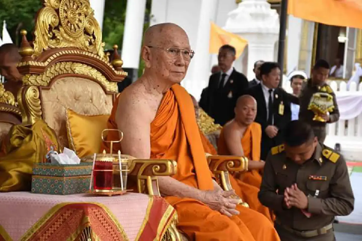 พุทธศาสนิกชนปลื้มปีติ สมเด็จพระสังฆราชฯ เสด็จปฎิบัติพระศาสนกิจ จ.นครศรีฯ