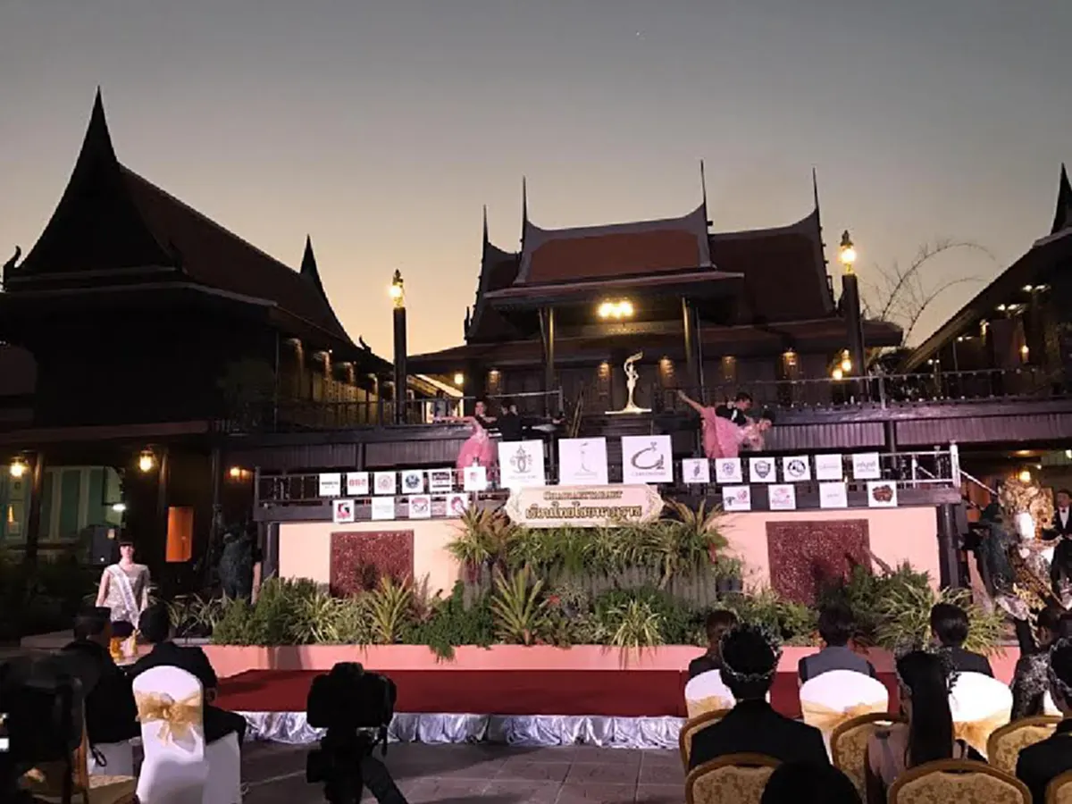 เริ่ดอลังสไตล์ชูชัยบุรี!! ได้แล้ว 12 สาวงามชิงมงฯ มิสแกรนด์สมุทรสงคราม 2017