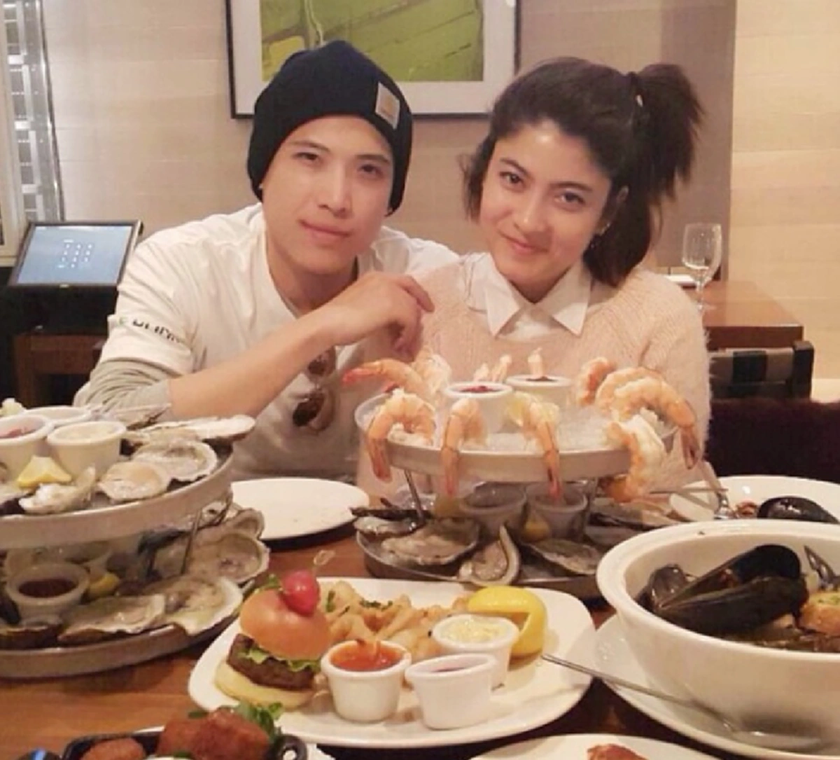 ทั้งประเทศไม่เคยรู้!! 10 เรื่องจริงของ “ป๊อก ภัสสรกรณ์” พระเอกในชีวิตจริงของ “มาร์กี้” กับเรื่องที่คุณ ไม่เคยรู้มาก่อน !! (มีคลิป)