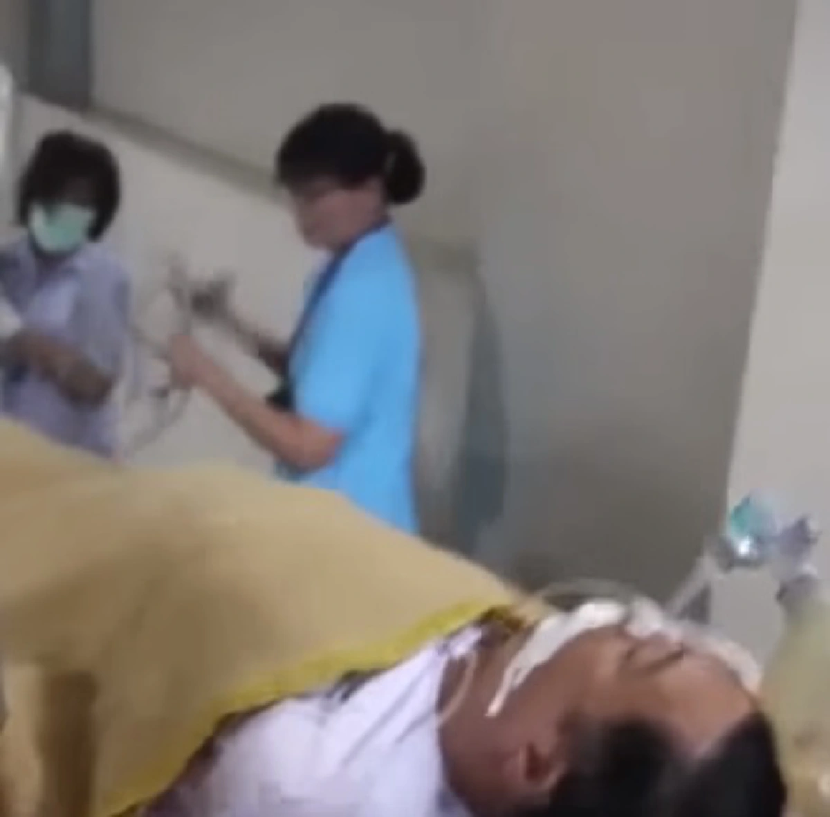 ทำใจแล้วไม่ว่าอะไรจะเกิด "พ่อแรม"เล่าอาการล่าสุด "โอ วรุฒ" โอกาสรอด50:50 น้ำตาซึม "แอร์บัส" ลูกชายรู้ข่าวอยากไปเยี่ยม