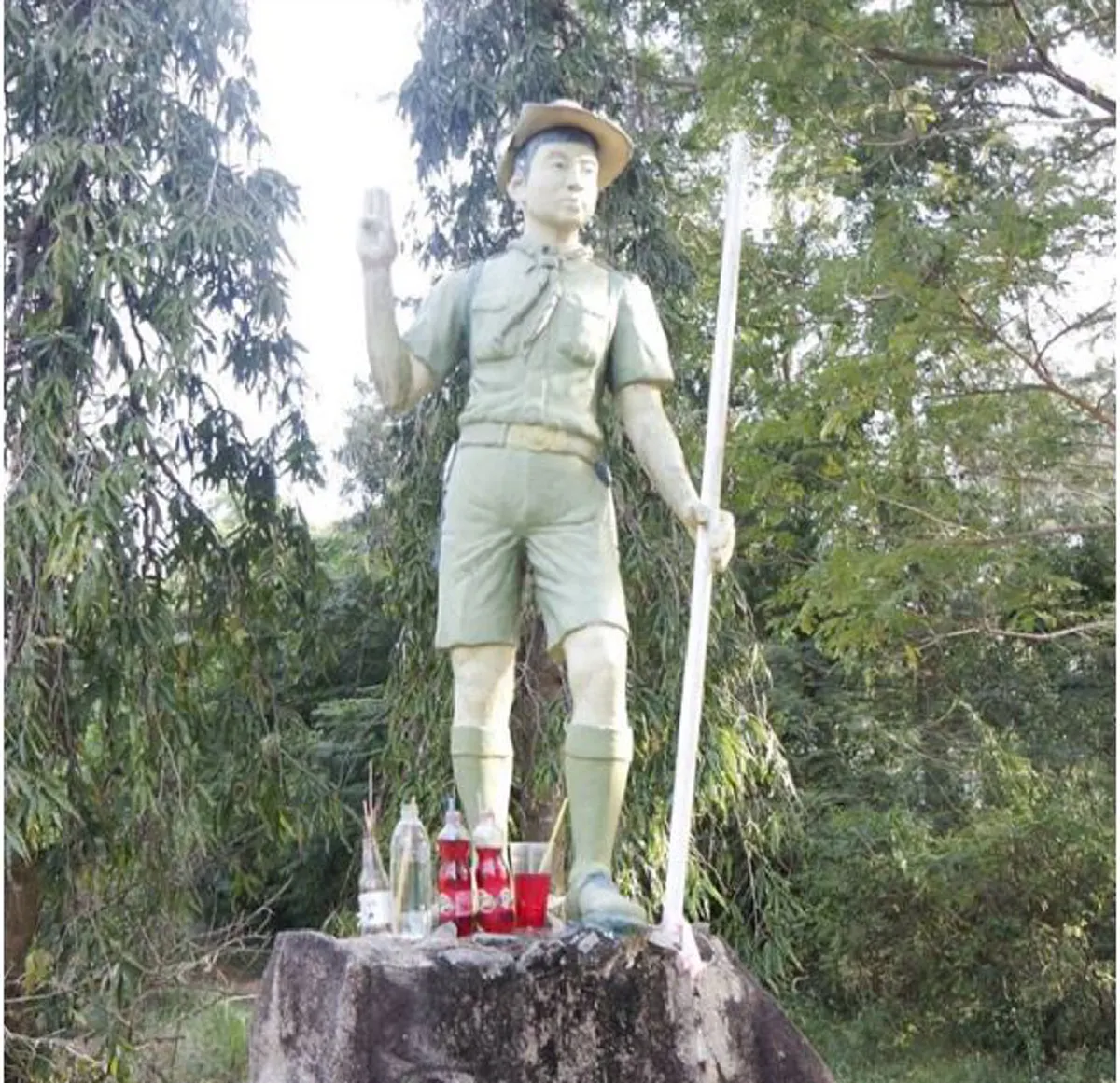 ค่ายลูกเสือร้างสุดเฮี้ยน!!! เรื่องเล่าชวนขนหัวลุกจากปี พ.ศ.2517 ที่เคยโด่งดังมากๆ ใครที่ชอบเรื่องลี้ลับห้ามพลาดเด็ดขาด น่ากลัวมากๆ!!(มีคลิป)