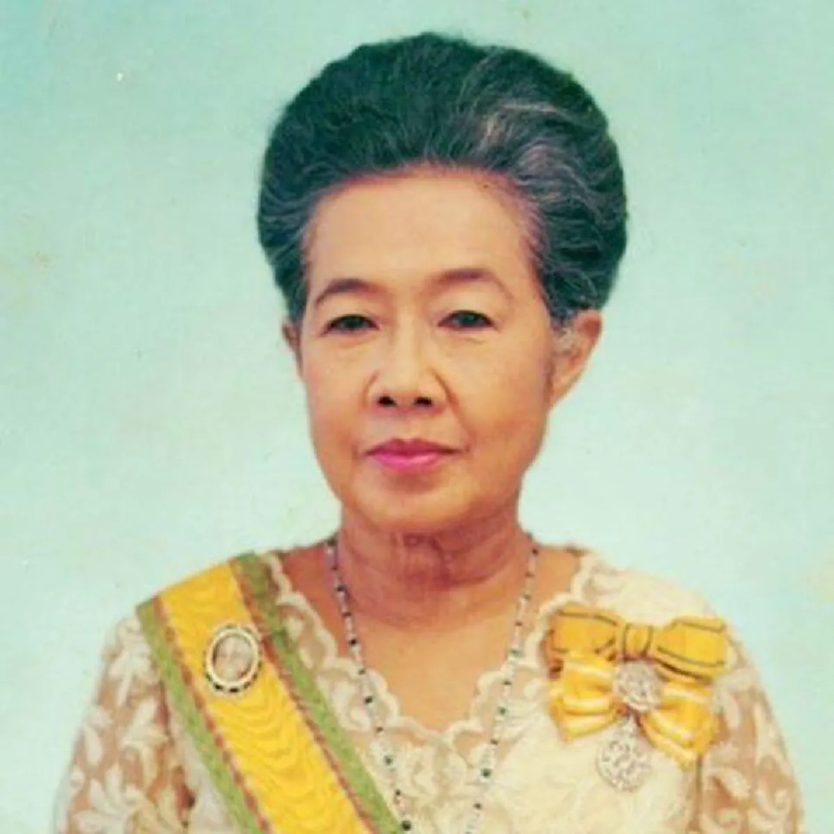 กราบน้อมรำลึก ๒๐ ธันวาคม ๒๕๖๐ คล้ายวันพระราชสมภพ "สมเด็จพระนางเจ้ารำไพพรรณี พระบรมราชินี"พระอัครมเหสีเพียงพระองค์เดียวใน ร.๗