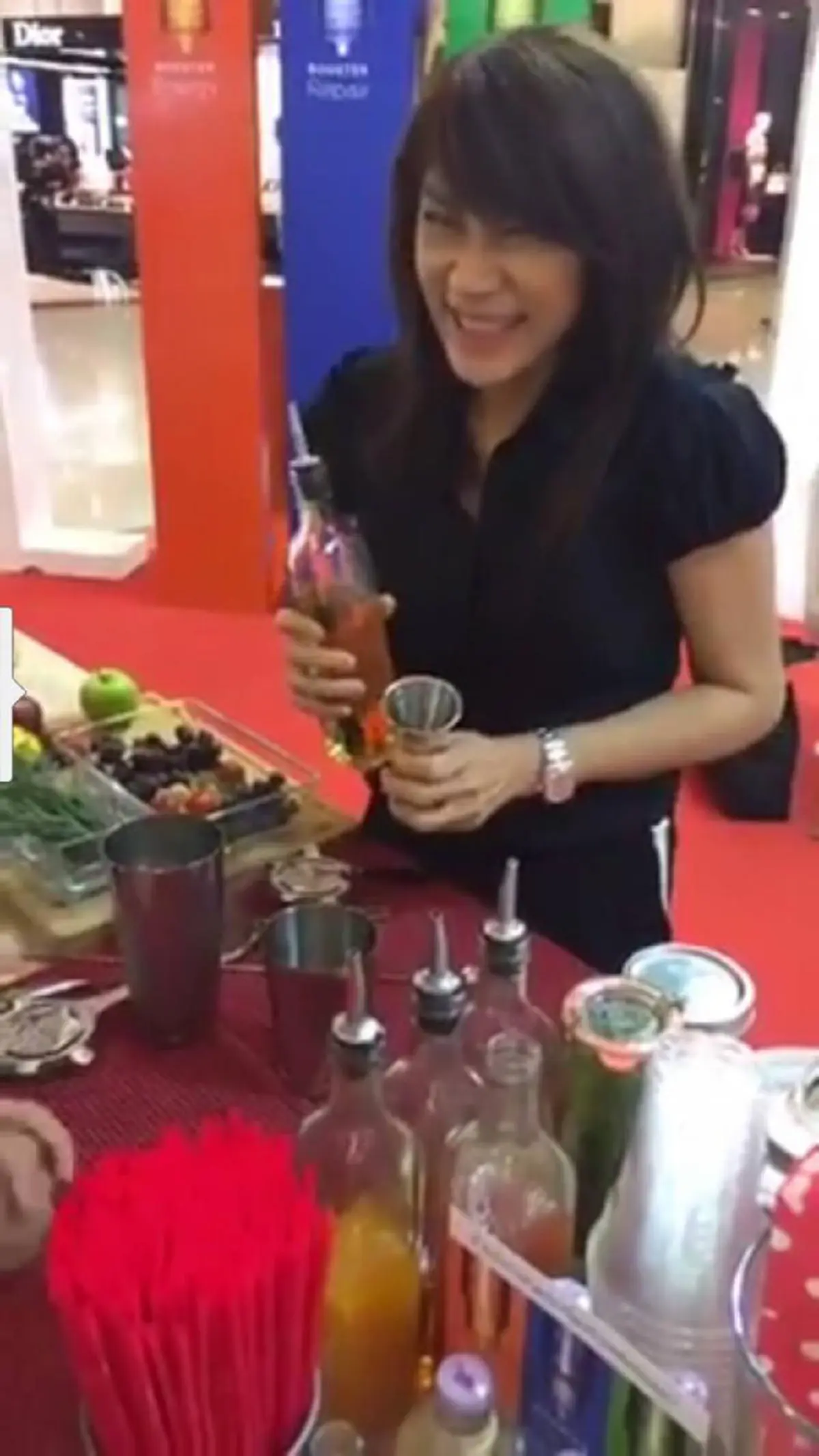 เปิดคลิป Live สุดท้าย!! ก่อน"แหวน ฐิติมา"เสียชีวิต ดูกี่ครั้งก็อดคิดถึงร๊อคเกอร์สาวขวัญใจแฟนเพลงตลอดกาลคนนี้ไม่ได้ (คลิป)