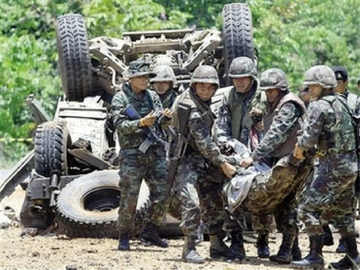 นางฟ้าชุดขาวน้ำใจงาม!!พยาบาลสาวสวย ทำเซอร์ไพรส์ฝากข้อความถึงนักรบกล้าชายแดนใต้ งานนี้รับรองกำลังใจพี่ทหาร ตำรวจมาเต็มๆ #เราจะไม่ทิ้งกันค่ะ!?