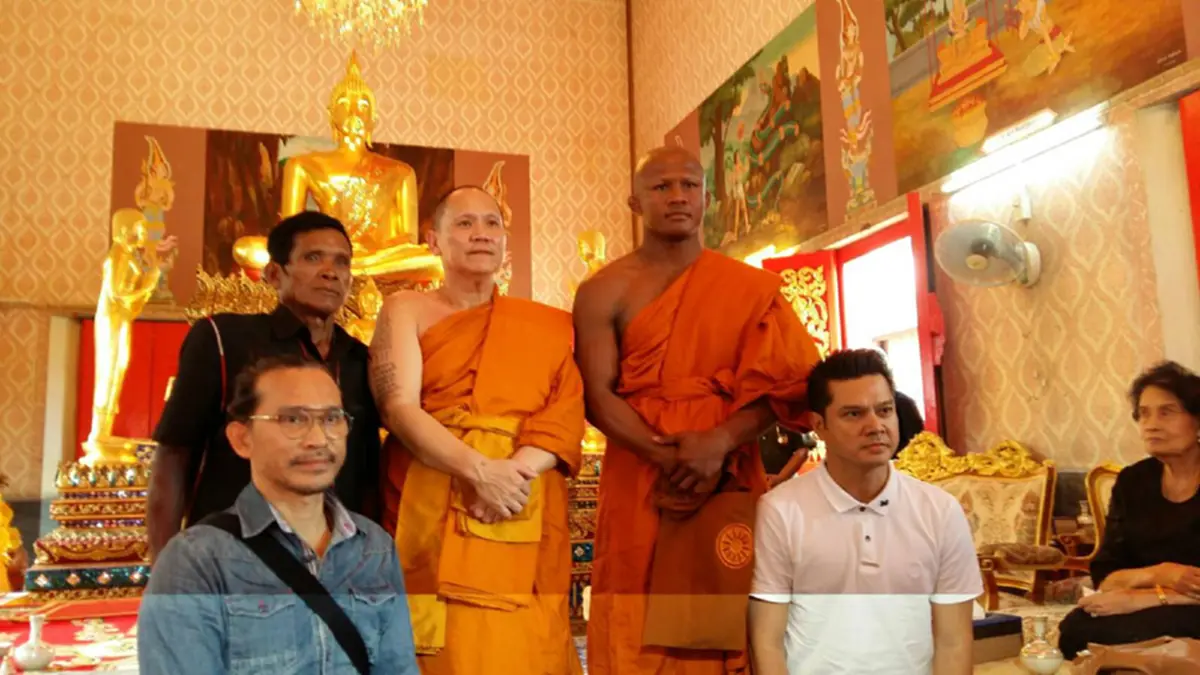 "บัวขาว" เปิดใจครั้งแรก หลังเข้าพิธีอุปสมบทเพื่อถวายเป็นพระราชกุศล ในหลวง ร.9 (มีคลิป)