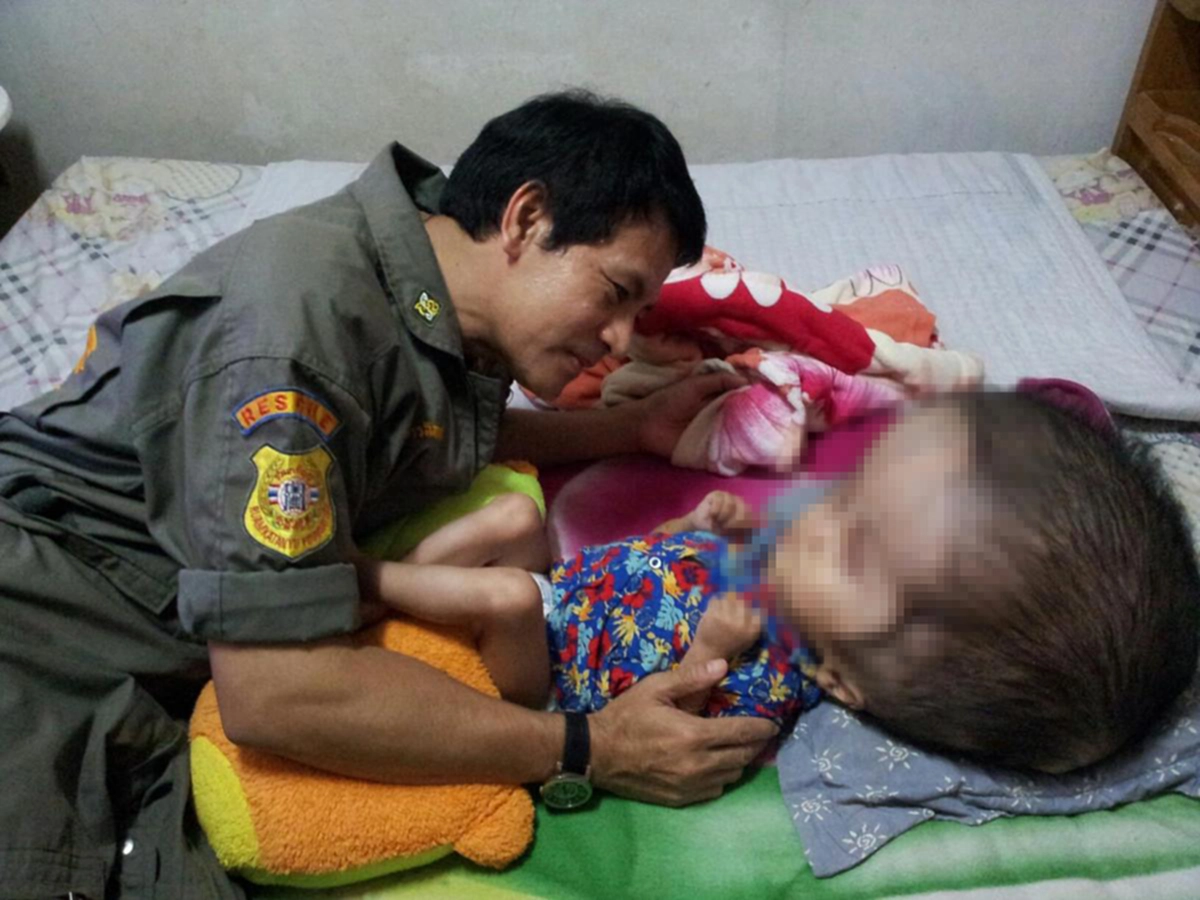 โซเชียลแห่แชร์!! ยกย่อง 3 บุคคลต้นแบบ ผู้เสียสละต่อสังคม ต้นแบบคนดีประเทศไทย(รายละเอียด)