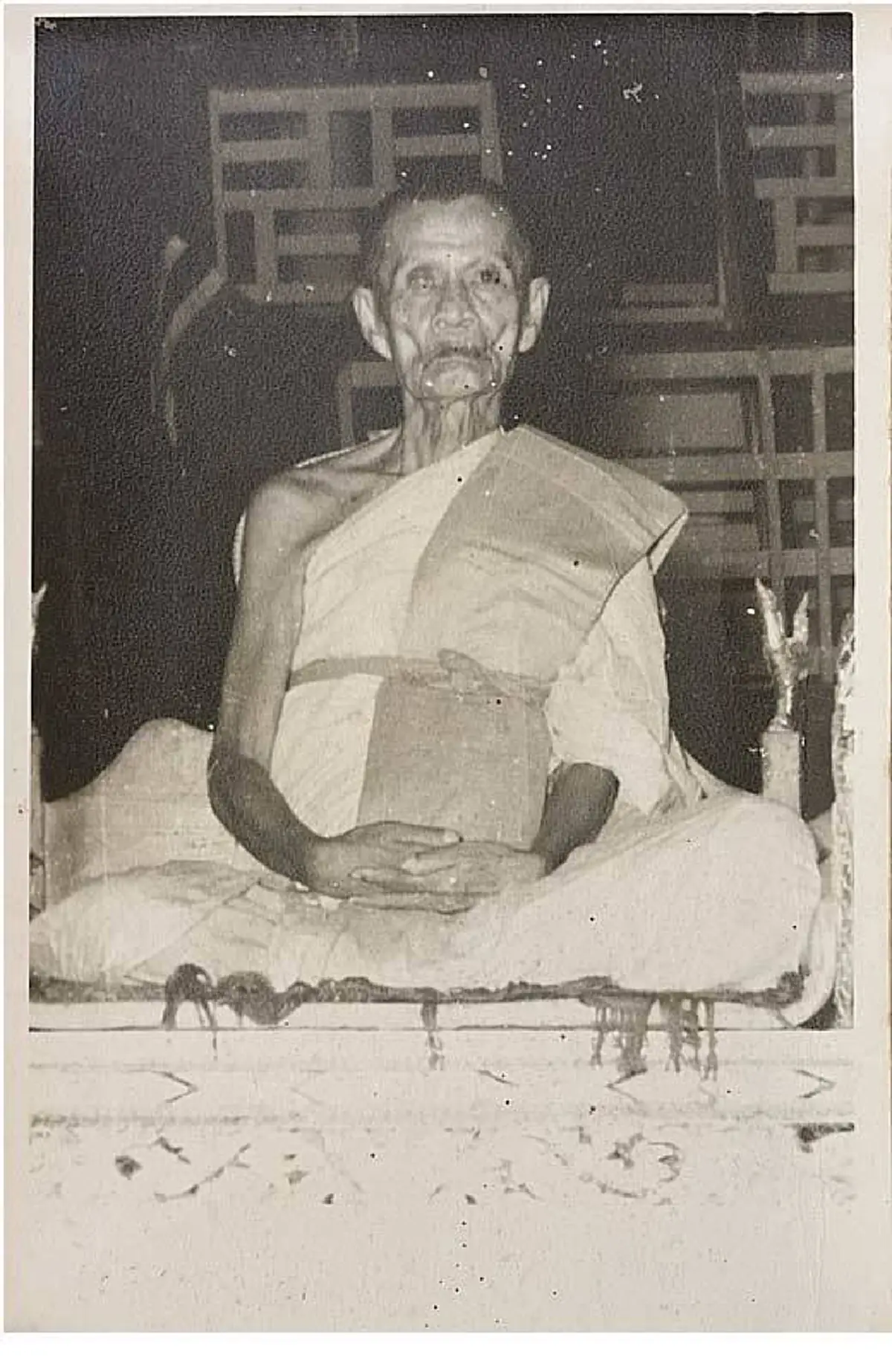 เสือสมิงจอมโหด!! กัดกินพระเหลือแต่กองกระดูก เจอ!! อานุภาพ "หลวงพ่อทบ" นอนสยบดุจแมวเชื่อง...