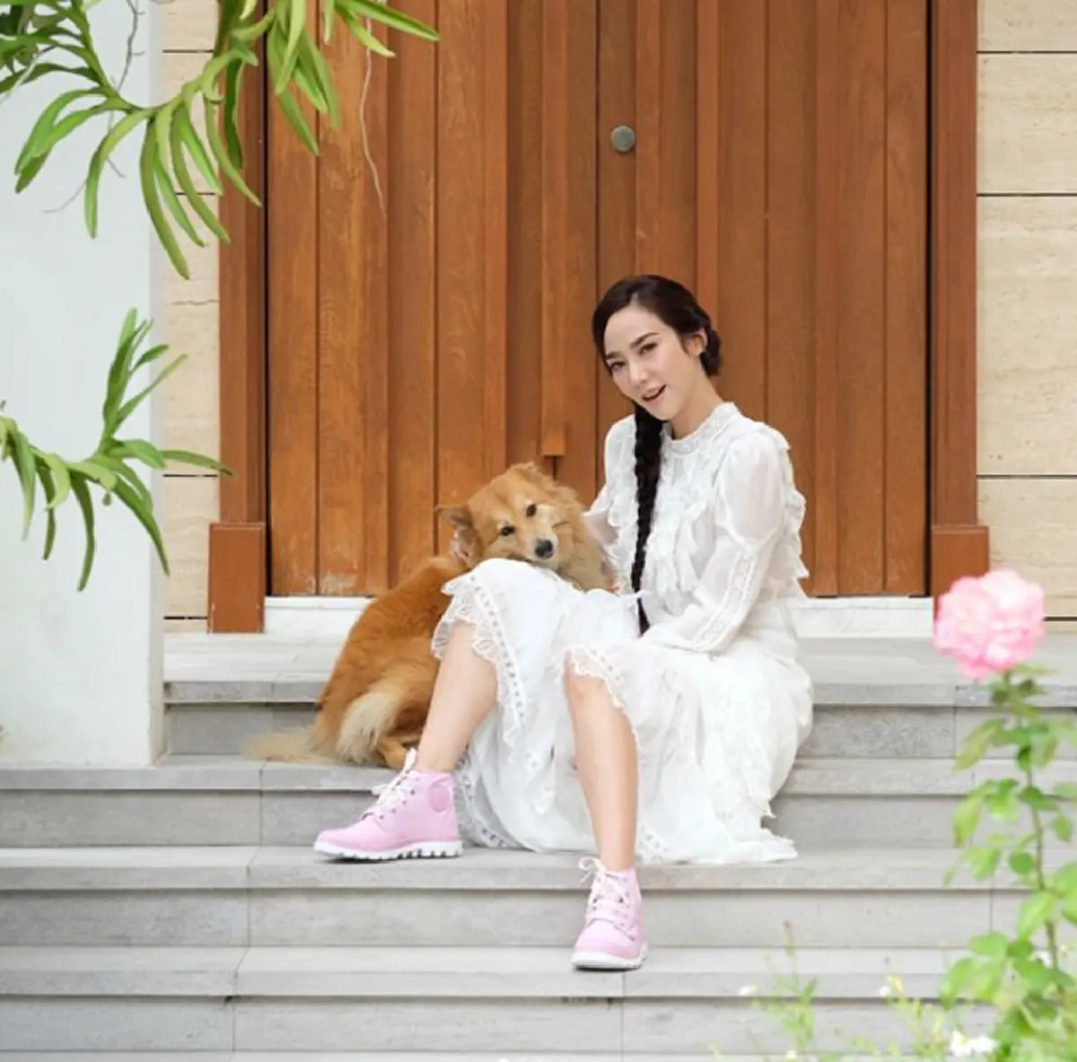 แม่มาแล้ว!! "อั้ม" เคลื่อนไหวครั้งแรก หลังถูก "ลีน่า จัง" ด่า..เป็นซุปตาร์ไร้ผัว งานนี้จัดเต็มถึงใจ แคปชั่นใสๆ แต่ตีความหมายได้เจ็บมาก!?