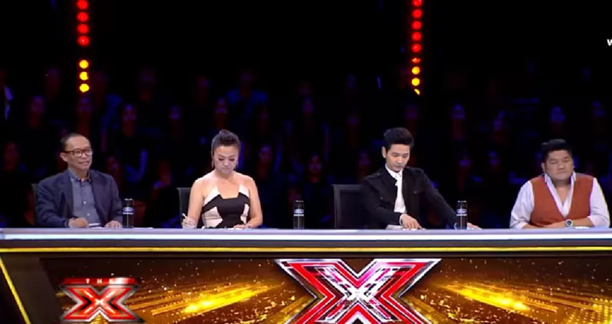 เป็นโชว์ที่ขายหน้ามาก !! "คิ้ม" เอ่ยปากลั่นแรง!! หลังดูโชว์ร้องเพลงประกอบมายากล จนคนดูถึงกับอึ้งแรงอย่างหนัก!! [คลิป]