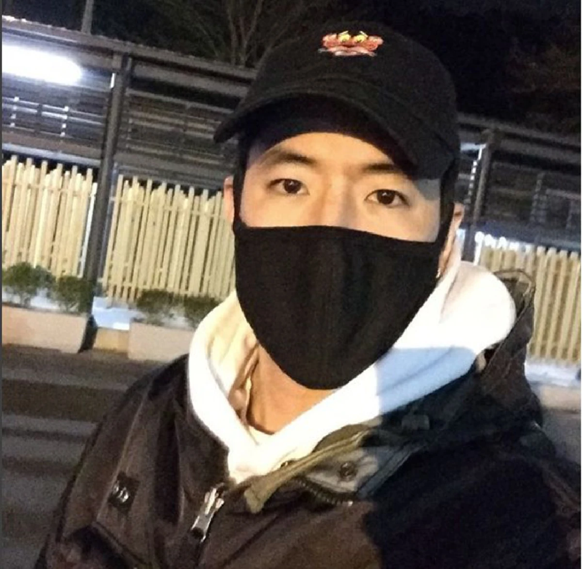 อนาคตดับ! "ฮาเวิร์ด หวัง" นักร้องไทยเพียงคนเดียว เลือกเดินทางผิด จนโดนขึ้น "บัญชีดำ" โดนสั่งห้ามเข้าประเทศไทย!