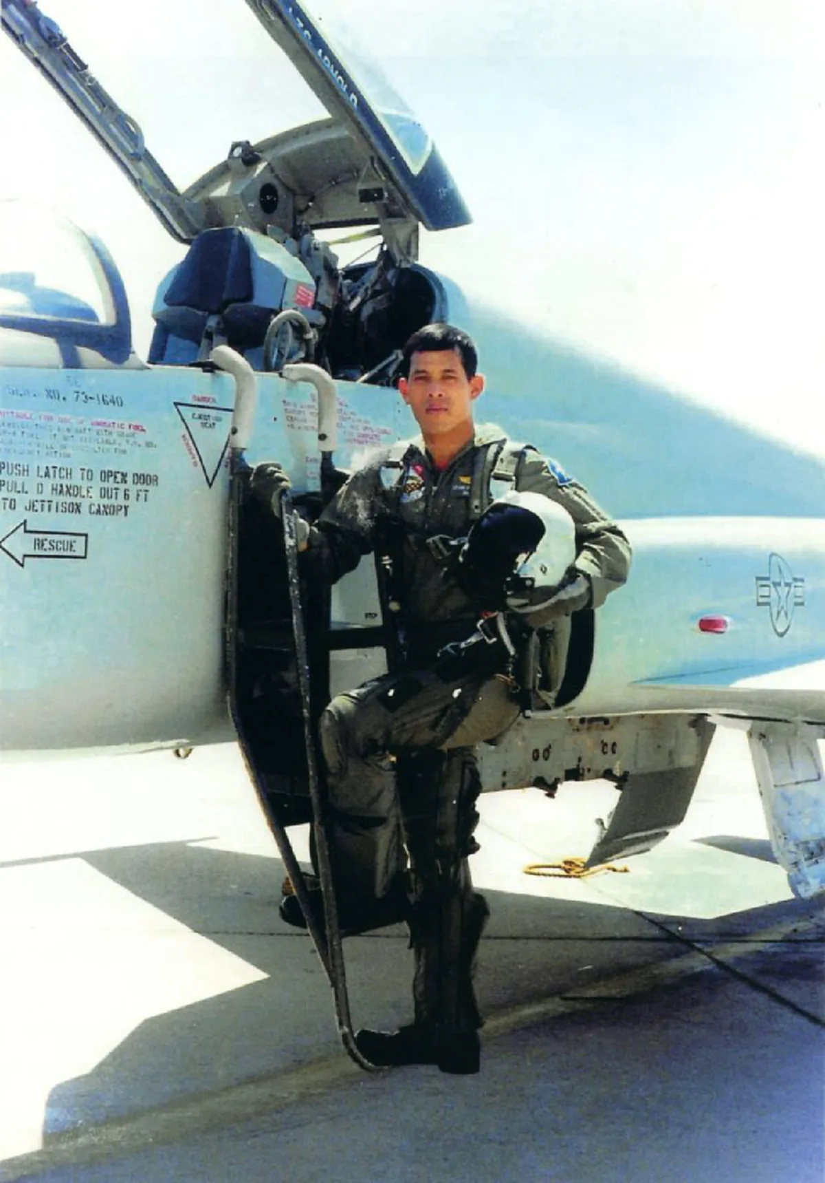 พระราชประวัติ ในหลวงรัชกาลที่ ๑๐ สมเด็จพระเจ้าอยู่หัวมหาวชิราลงกรณ บดินทรเทพยวรางกูร  #ขอพระองค์ทรงพระเจริญ