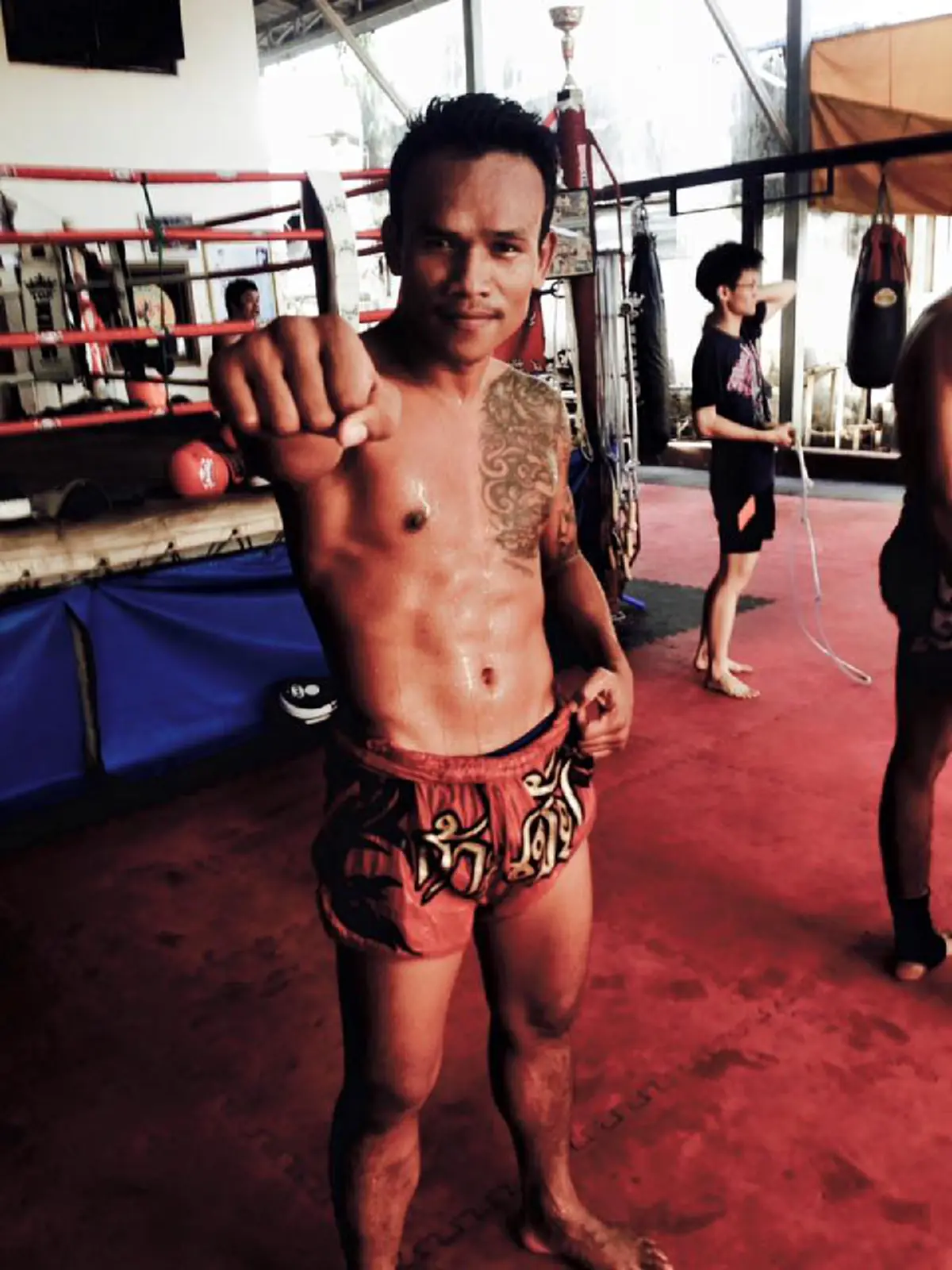 เดือดปรอทเเตก!!"อิ๊คคิวซัง"ตอกกลับ ชกจริงเดิมพันอาจทะลุ5ลบ.!!หมั่นไส้สุดพลัง"เสี่ยโป้"พล่ามคลิปเลอะเทอะ!!จัดหนัก"ย้ายกราม"ตามคำขอเเน่(คลิป)