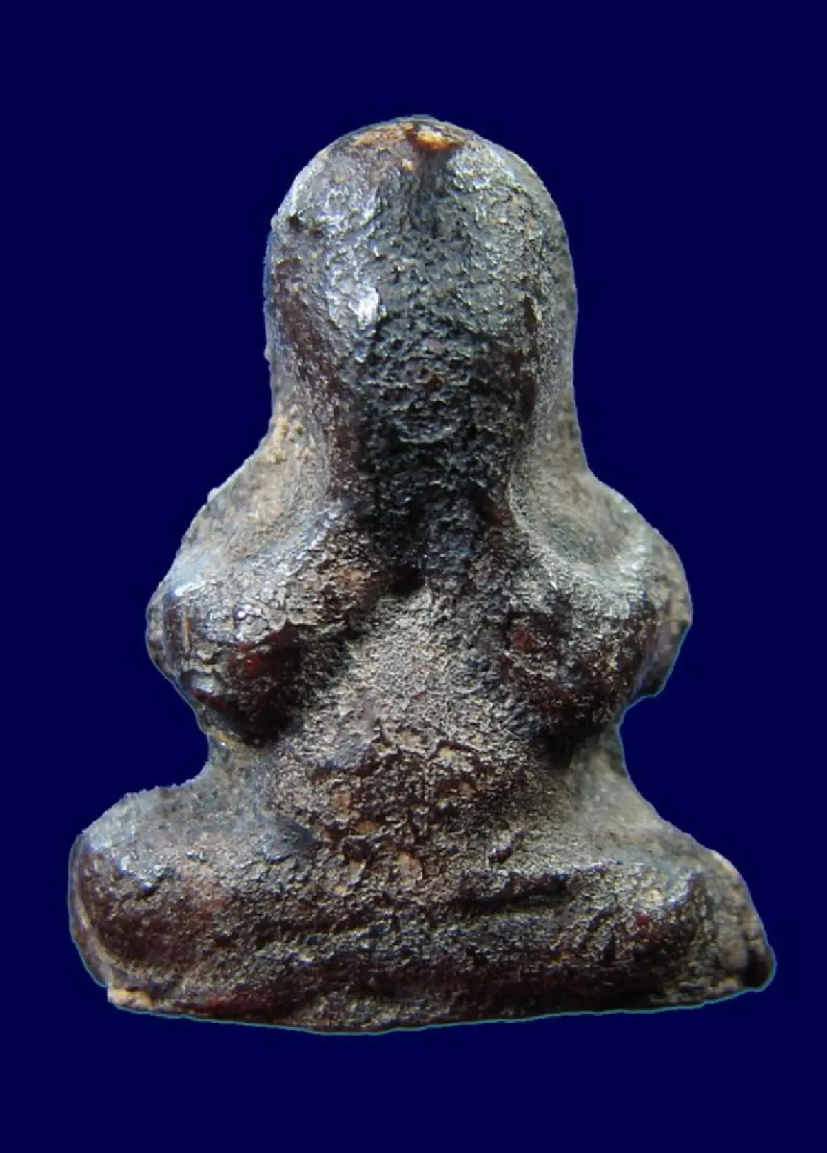 "หลวงปู่เอี่ยมมัดที" เมื่อหมอผี ศิษย์หลวงปู่กลิ่นพลั้งพลาด เจอสาวผีสิงชิงมีดหมอแทงสวน..หลวงปู่เอี่ยมช่วยทัน มัดตัวจนแน่นิ่ง..