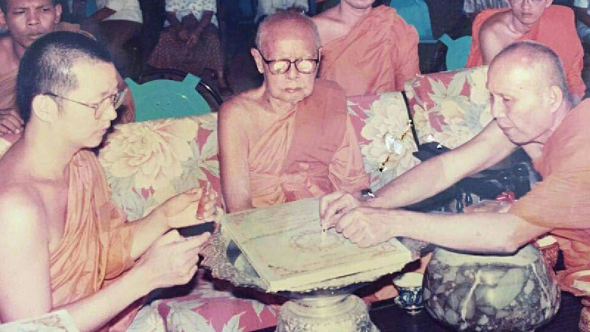 มึงไม่ต้องมาถึงกูหรอก ไปกราบหลวงพ่อปลื้ม อาจารย์กูที่วัดสวนหงส์! แม้หลวงพ่อคูณยังนับถือ ถึงละสังขารไปนานร่างยังไม่เน่าเปื่อย