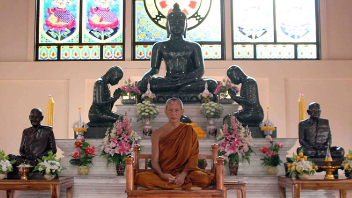 พระอาจารย์วิวัฒน์ ยโสธโร! เปรียบการทำสมาธิกรรมฐานไว้น่าสนใจว่า “จิต” เป็นบ้าน แล้วบ้านที่ดีสวยงามต้องมีอะไรเป็น “ยาม”