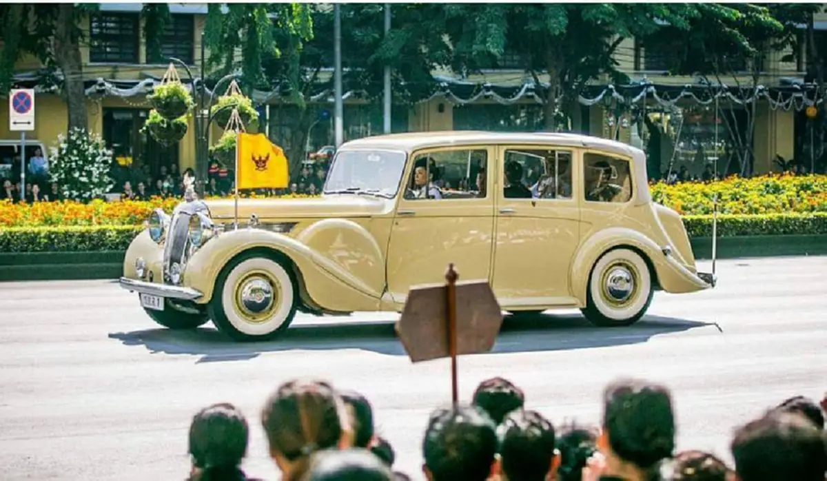 รถยนต์โรลส์-รอยซ์ 