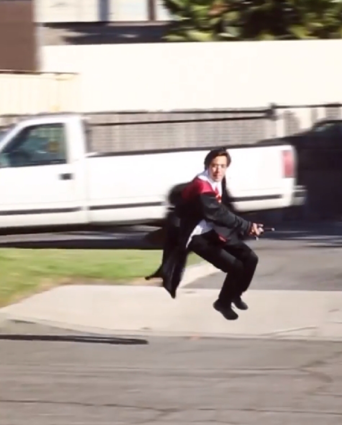 เฉลยแล้ว มายากล ขี่ไม้กวาดเหาะได้แบบพ่อมด แฮรี่ พอตเตอร์