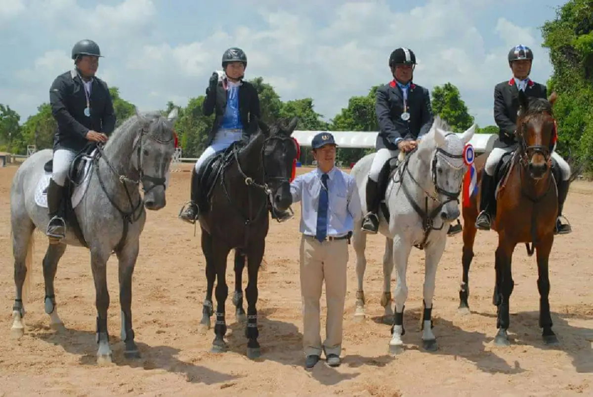 เปิดประวัติสุภาพบุรุษอาชาไนย "พ.อ.วิทัย ลายถมยา"ผู้อยู่เบื้องหลังเหรียญเงิน ซีเกมส์ครั้งที่ 29 ในการแข่งขันกีฬาขี่ม้าประเภทศิลปะการบังคับม้า