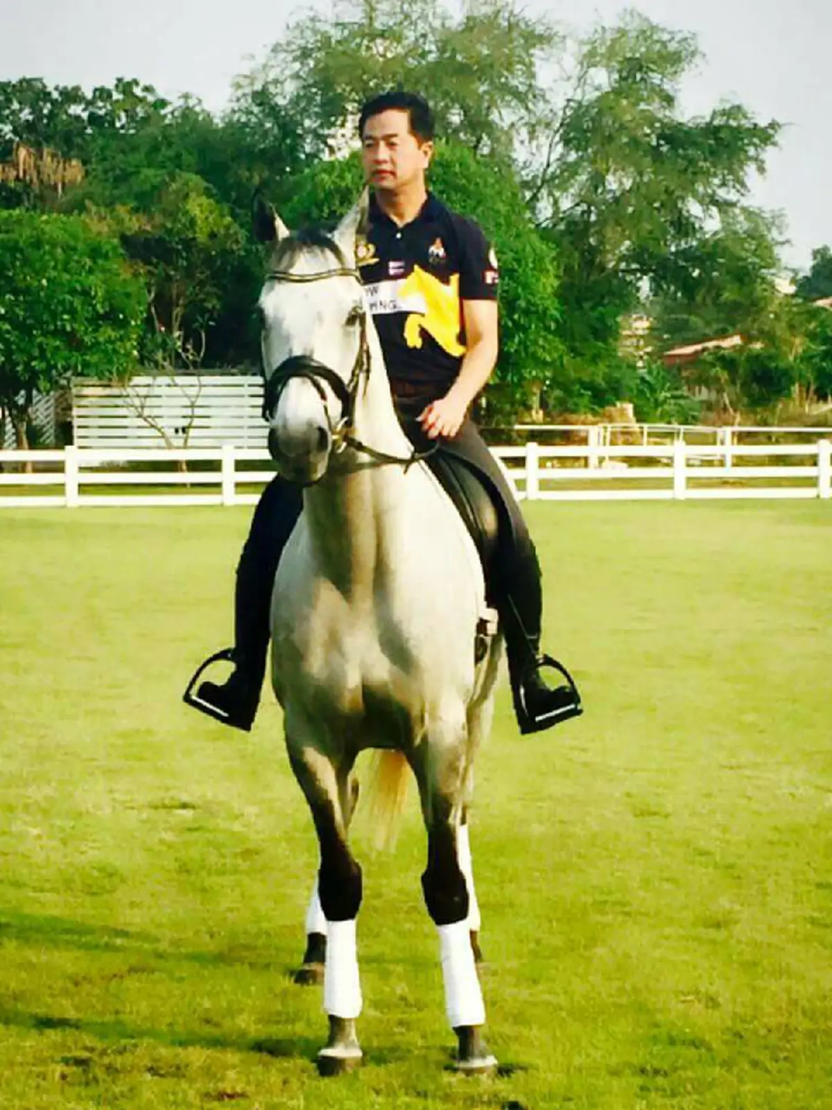 เปิดประวัติสุภาพบุรุษอาชาไนย "พ.อ.วิทัย ลายถมยา"ผู้อยู่เบื้องหลังเหรียญเงิน ซีเกมส์ครั้งที่ 29 ในการแข่งขันกีฬาขี่ม้าประเภทศิลปะการบังคับม้า