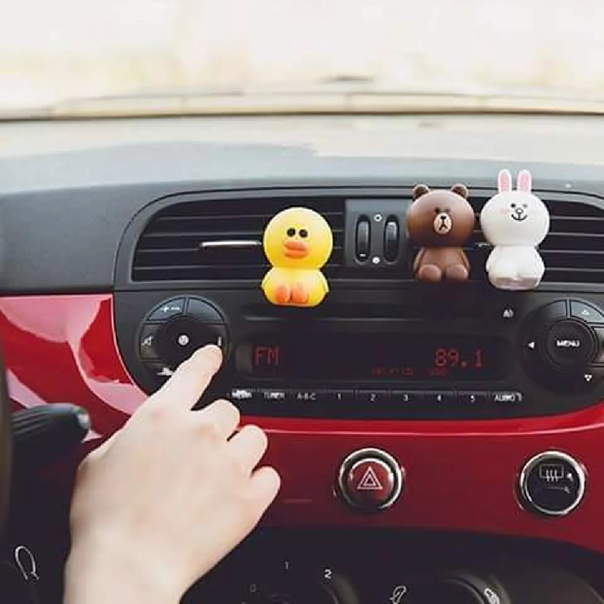 รู้แบบนี้ทำนานแล้ว!! วิธีแก้ปัญหา "แอร์รถยนต์เหม็นอับ" ได้ง่ายๆ ไม่ต้องจ้างช่าง ประหยัดเงิน แต่รับรองได้ผลชัวร์!?