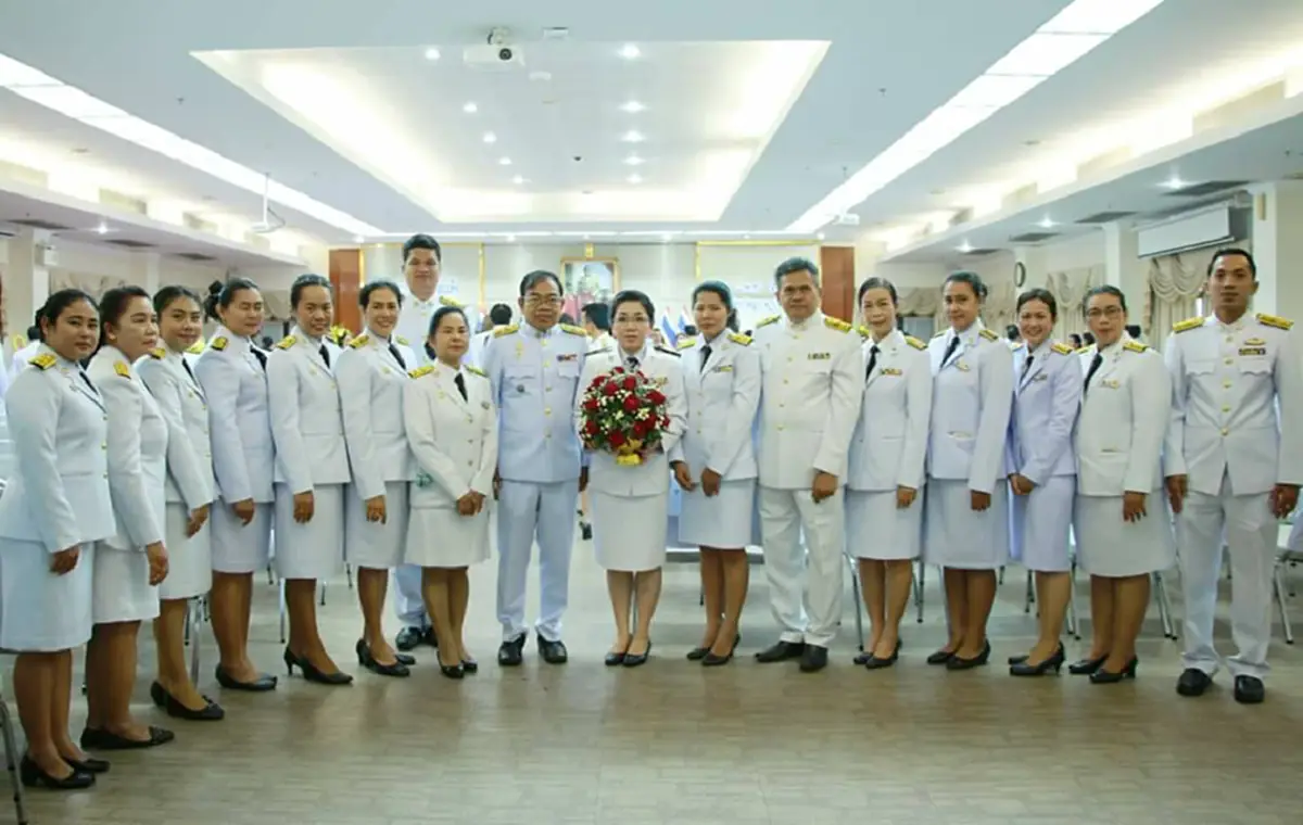 ข้าราชการและประชาชนจังหวัดสุราษฎร์ธานี