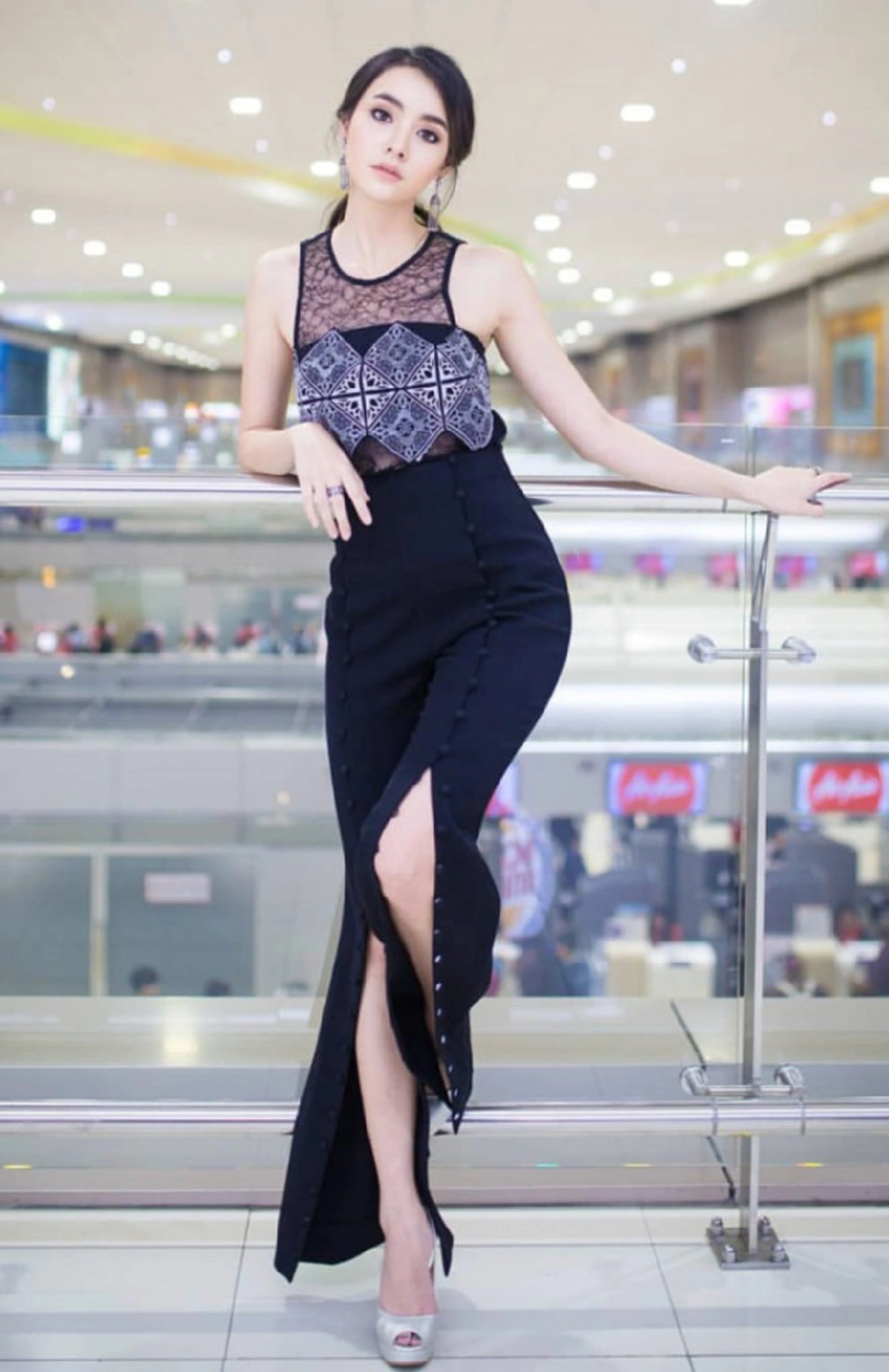 ใช่คนนี้หรือเปล่า!! นางเอกแถวหน้าช่อง7 "มุกดา นรินทร์รักษ์" ที่จะมาแทนที่ "ใหม่ ดาวิกา" ??