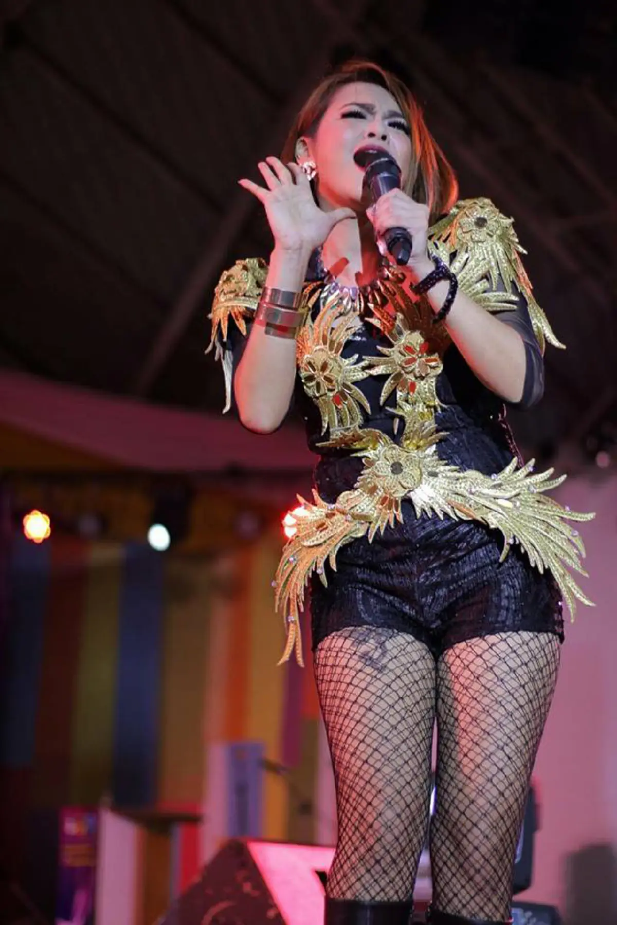 **หลังนี้แหละ !! บ้านของ "แมงปอ ชลธิชา" ที่หลายคนไม่เคยเห็น ไม่ใหญ่โตหรูหรา แต่เต็มไปด้วยความอบอุ่น !