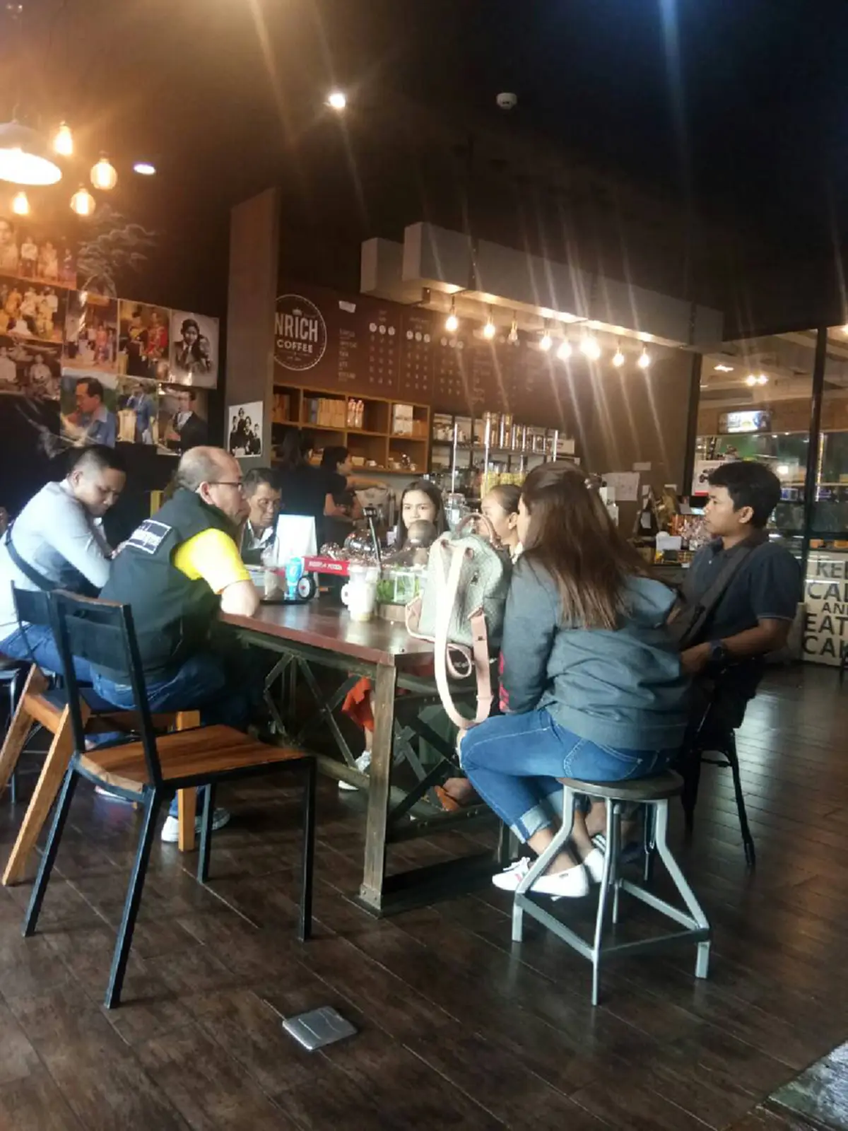 ระเบิดศึกไหทองคำ! นายห้างเมิน "อัจฉริยะ" ห้าม "ลำไย" ร้องผู้สาวขาเลาะ ยัน"อาม"อยู่ใต้ลิขสิทธิ์ ลั่นดุฟ้องแหลกเจอแน่ที่ปอท.