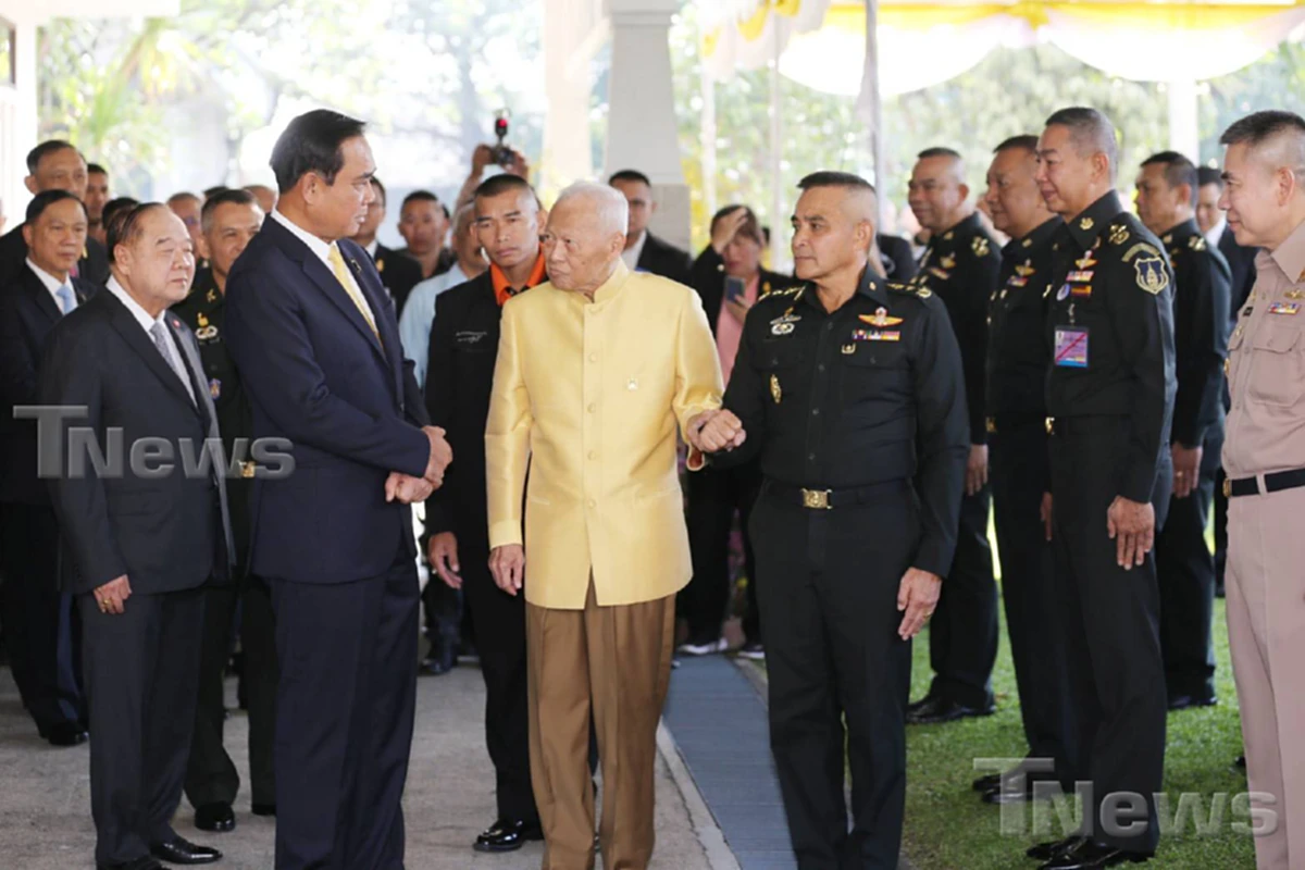 \"ป๋าเปรม\" เปิด \"บ้านสี่เสา\" แสดงท่าทีเป็นห่วง \"ทหารม้า\" เผยที่มาของ \"ป๋า\" จาก \"รัฐบุรุษ\" สู่ \"ประธานองคมนตรี\"