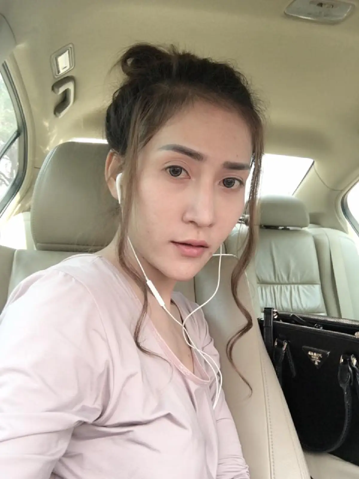 ศัลยกรรมก็เอาไม่อยู่ !! นี่หรือคือโฉมหน้า  "จั๊กจั่น วันวิสา" หลังทุบหน้าใหม่ เห็นภาพปัจจุบันแล้ว หลายคนยังช็อคตาค้าง