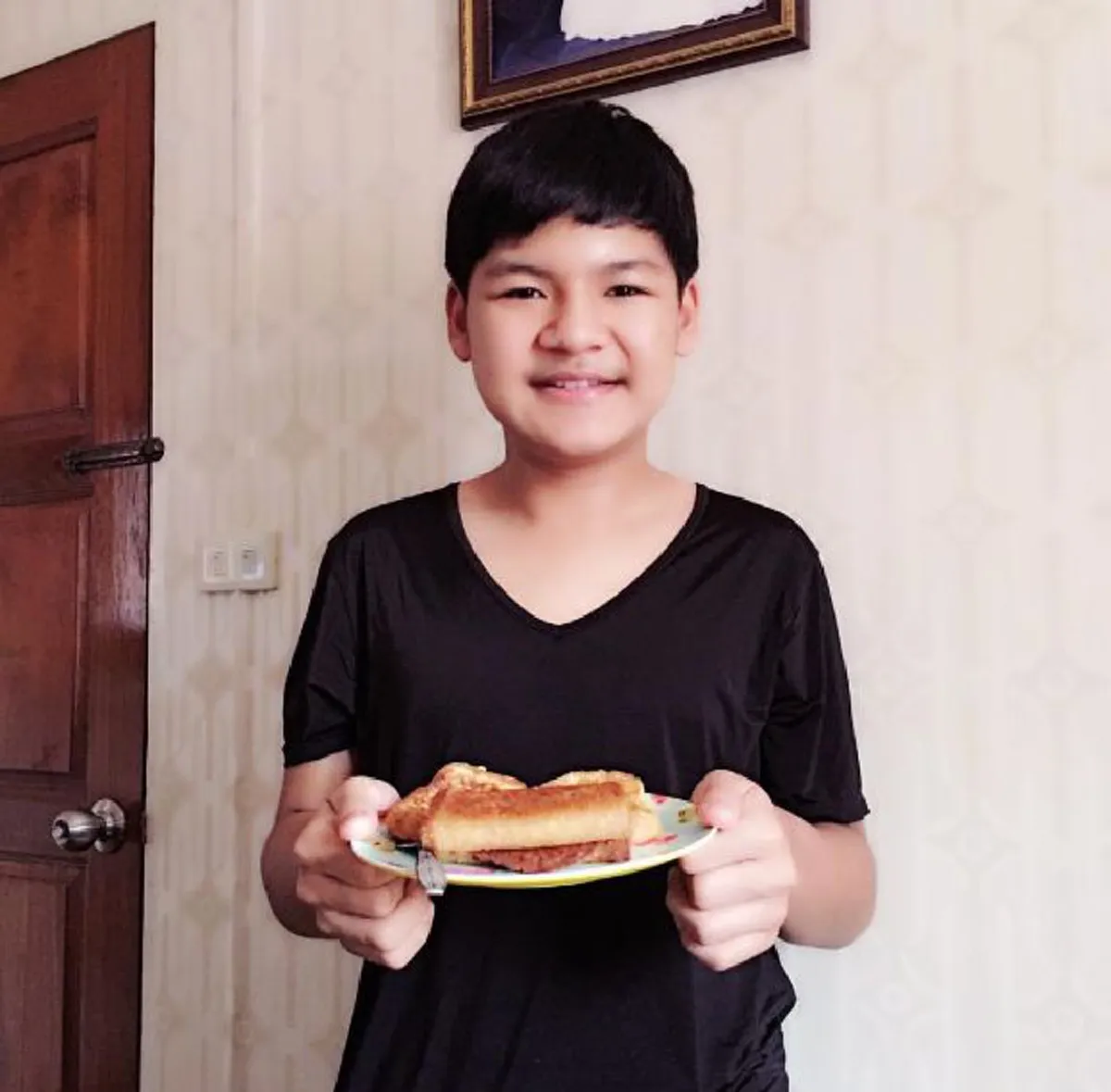 ลูกยังไงก็คือลูก !!!" นุ้ย เชิญยิ้ม" เปิดใจ " ดราม่าน้องภู ไม่เเมน เผยลูกชายเคยปรึกษาความสับสนในตัวเอง!???