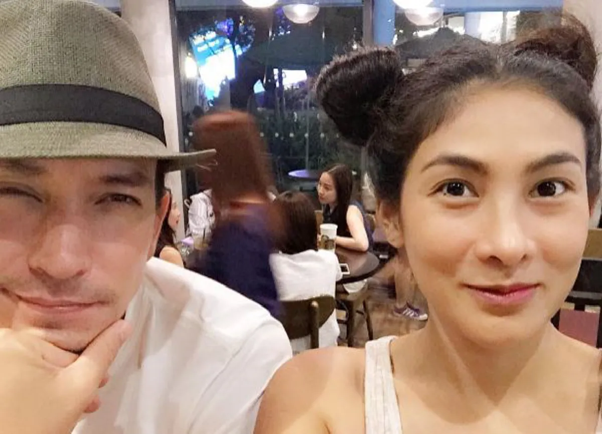 #สั่นสะเทือนไปทั้งวงการ!! "อีแย้ม - นุ่น รมิดา" ไม่สนคำนินทา อยู่กินก่อนแต่ง "หลุยส์ สก๊อต" 10 ปี รักยังมั่นคง แถมไม่เคยคิดเรื่องสินสอด !!