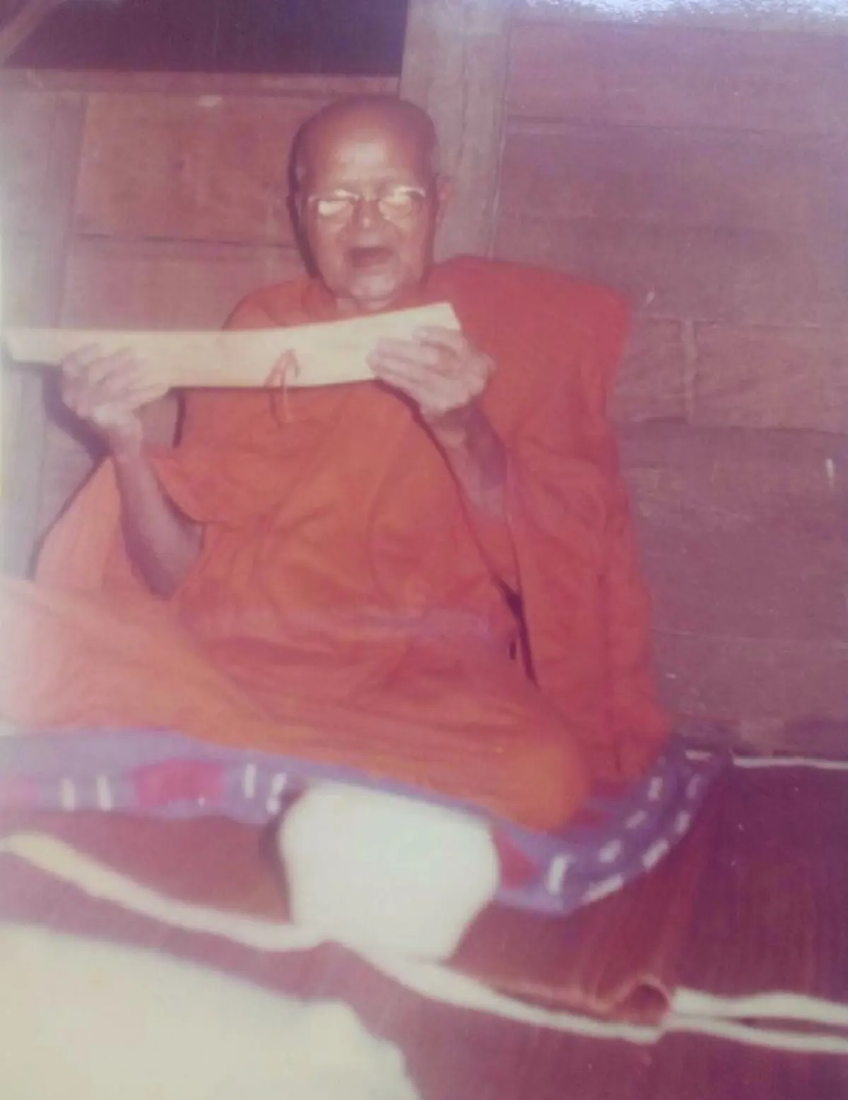 กูก็ศิษย์มีครู อย่าดูถูก ครูกูปลูกวิชาให้ .."หลวงปู่เกลี้ยง วัดตะกู" เจ้าตำรับ สายวิชาครูพ่อแก่ ศาสตร์ที่มากด้วยอิทธิฤทธิ์ แห่งแรงครู..