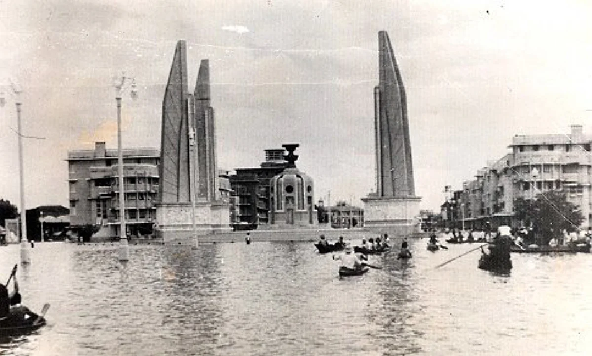 ภาพหาดูยาก!! ย้อนอดีต "เมืองบางกอก"  เมื่อ 60ปี ก่อน มีความคลาสสิค วิถีชีวิตหนุ่มสาวชาวสยามในอดีต #ภาพเยอะมาก