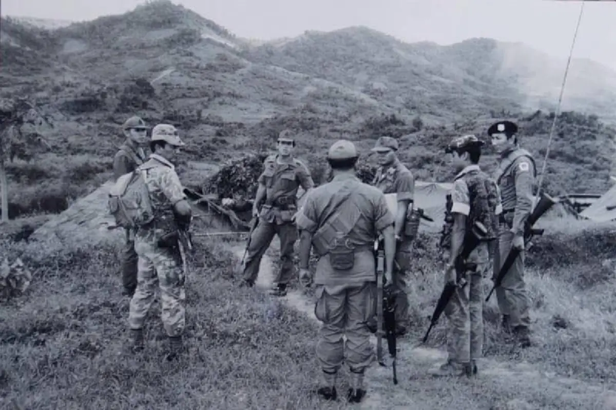 ฉันต้องไปเพราะเป็นหน้าที่ของทหาร!! ย้อนรอยวีรกรรม "สมรภูมิพระราชา" บ้านหมากแข้ง กับ วินาทีเฉียดตาย ที่หวังว่าจะไม่เกิดขึ้นกับชีวิตใครอีก !!