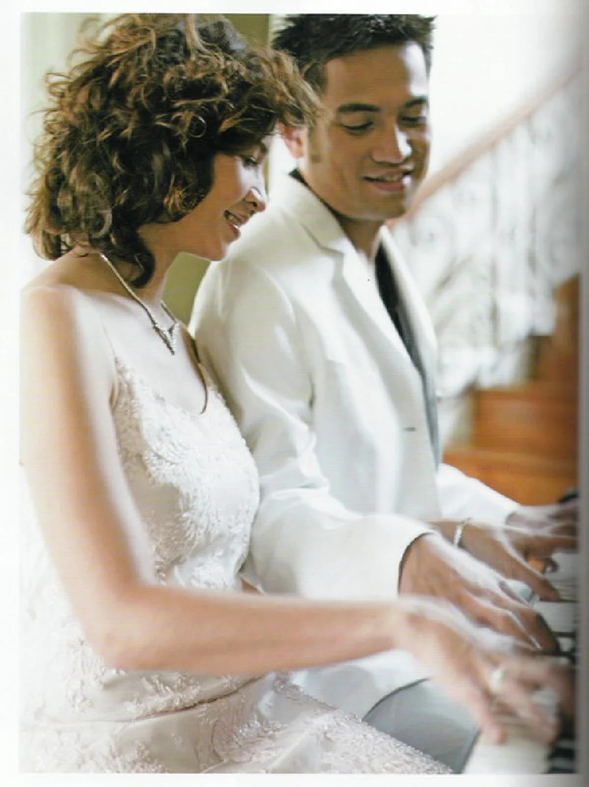 ย้อนภาพสุดประทับใจ "หมิว ก้อง"  ก่อนเกิดเรื่องข่าวลือหย่าร้าง...ที่ทำแฟนคลับน้ำตาไหลระงม (ชมภาพ)