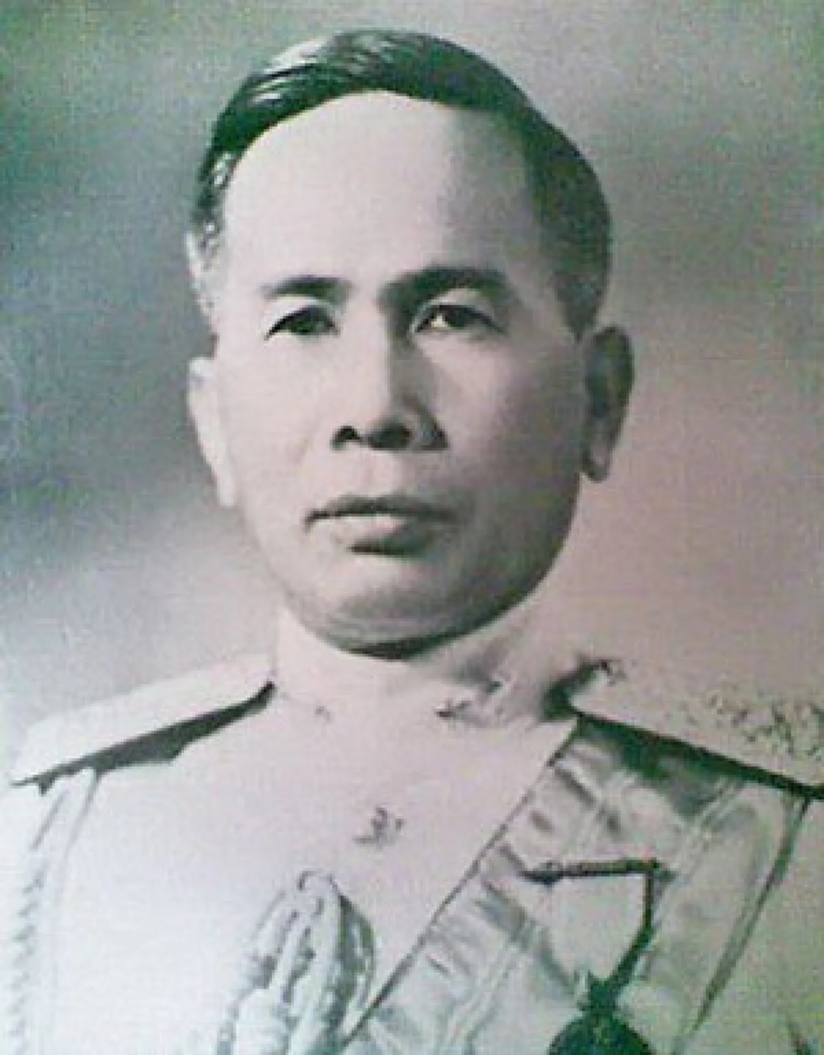 พีธีดี เกจิดัง!!! "เหรียญพระพุทธเชียงแสน หลังลายเซ็นจอมพล ป.พิบูลย์สงคราม ๒๔๙๕" เหรียญประวัติศาสตร์กบฏแมนฮัตตัน คุ้มครองได้ดีจริงๆ..