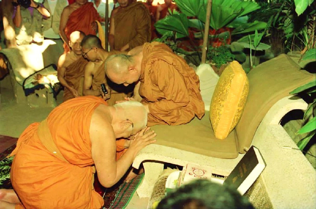 พระคาถาสำคัญแห่งประวัติศาสตร์!! "คาถาสดุดีท่านพุทธทาสภิกขุ" จาก "สมเด็จญาณ" สู่ "ท่านพุทธทาสภิกขุ" ...สาธุ