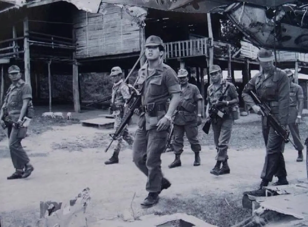 "ฉันต้องไปเพราะเป็นหน้าที่ของทหาร" ...ย้อนรอยวีรกรรม ‘บ้านหมากแข้ง’ สมรภูมิ ‘พระราชา’ ของในหลวงรัชกาลที่ ๑๐