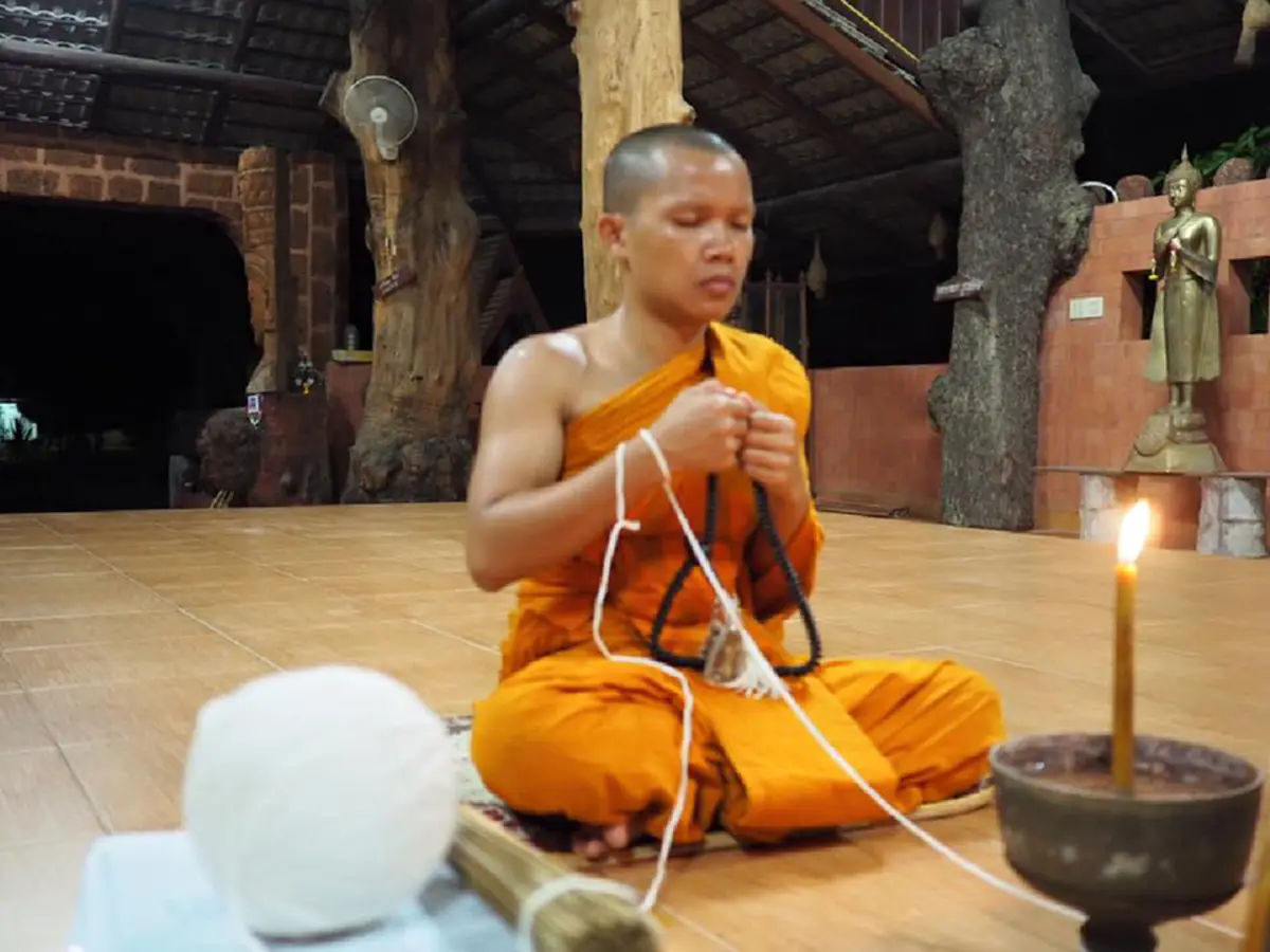 ไม่ธรรมดาจริงๆ!!! ภูมิหลัง "พระมหาวัฒน์" ปราบผีได้ตั้งแต่เด็ก เจรจาได้ทุกวิญญาณ ที่แท้ศิษย์สายสำเร็จลุน แห่งนครจำปาศักดิ์ สาธุ!!!