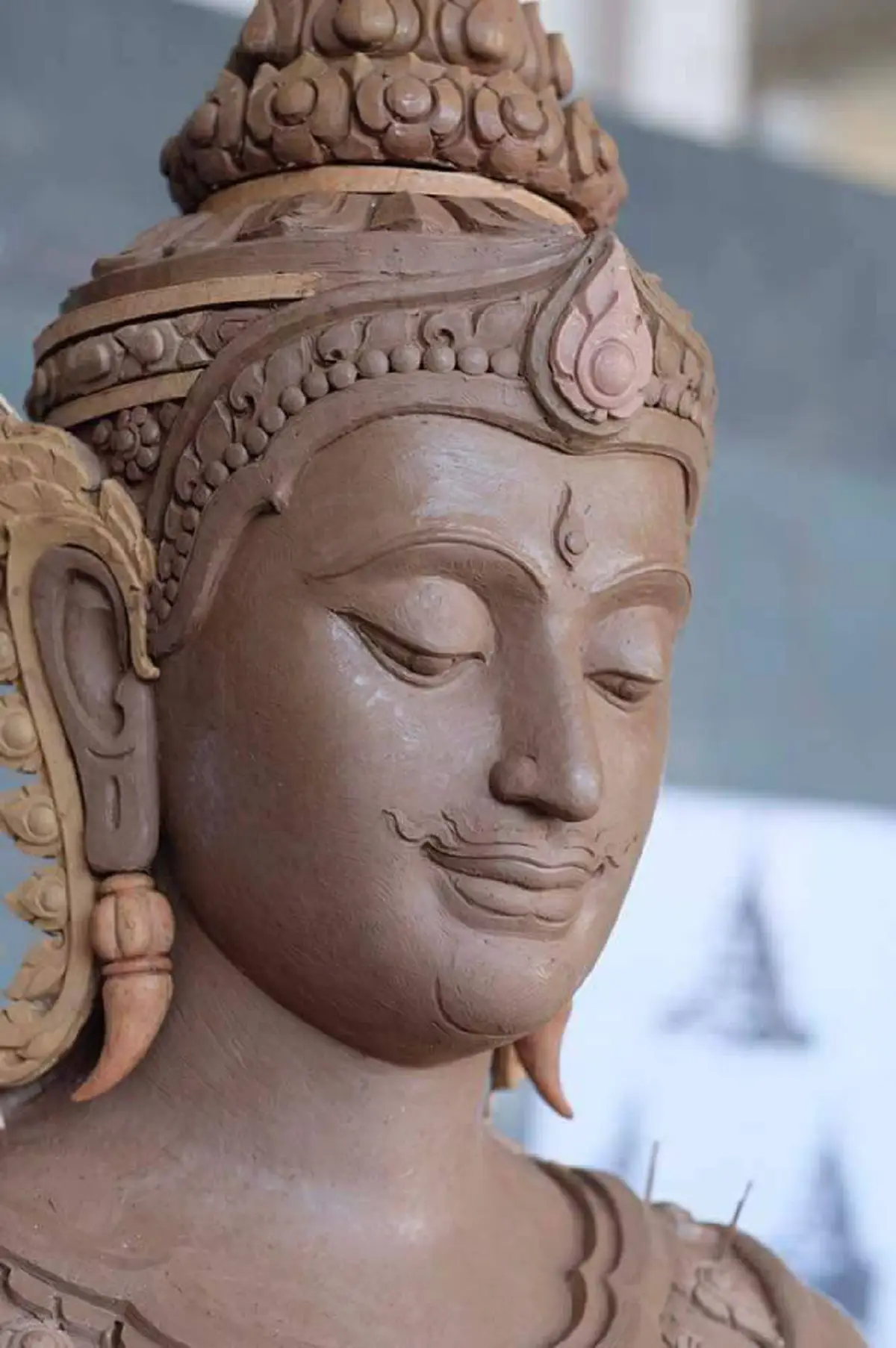 เผยภาพ"พระอินทร์"ประติมากรรมประดับพระเมรุมาศงดงามสมพระเกียรติ จากฝีมือจิตอาสาช่างสิบหมู่ ถวายแด่พ่อหลวงเป็นครั้งสุดท้าย