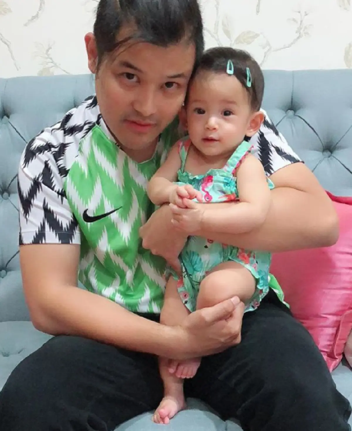 \"เติ้ล ตะวัน\" เปิดใจวันคลอด \"น้องมียา\" เคยฝ่าวิกฤตเลือกชีวิตแม่ลูก \"ย่าดวงดาว\" ยกมรดกก้อนโตรับขวัญหลาน