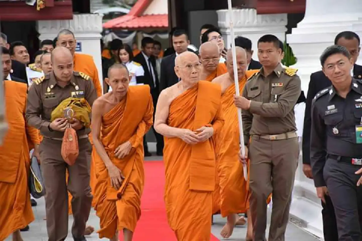 พุทธศาสนิกชนปลื้มปีติ สมเด็จพระสังฆราชฯ เสด็จปฎิบัติพระศาสนกิจ จ.นครศรีฯ
